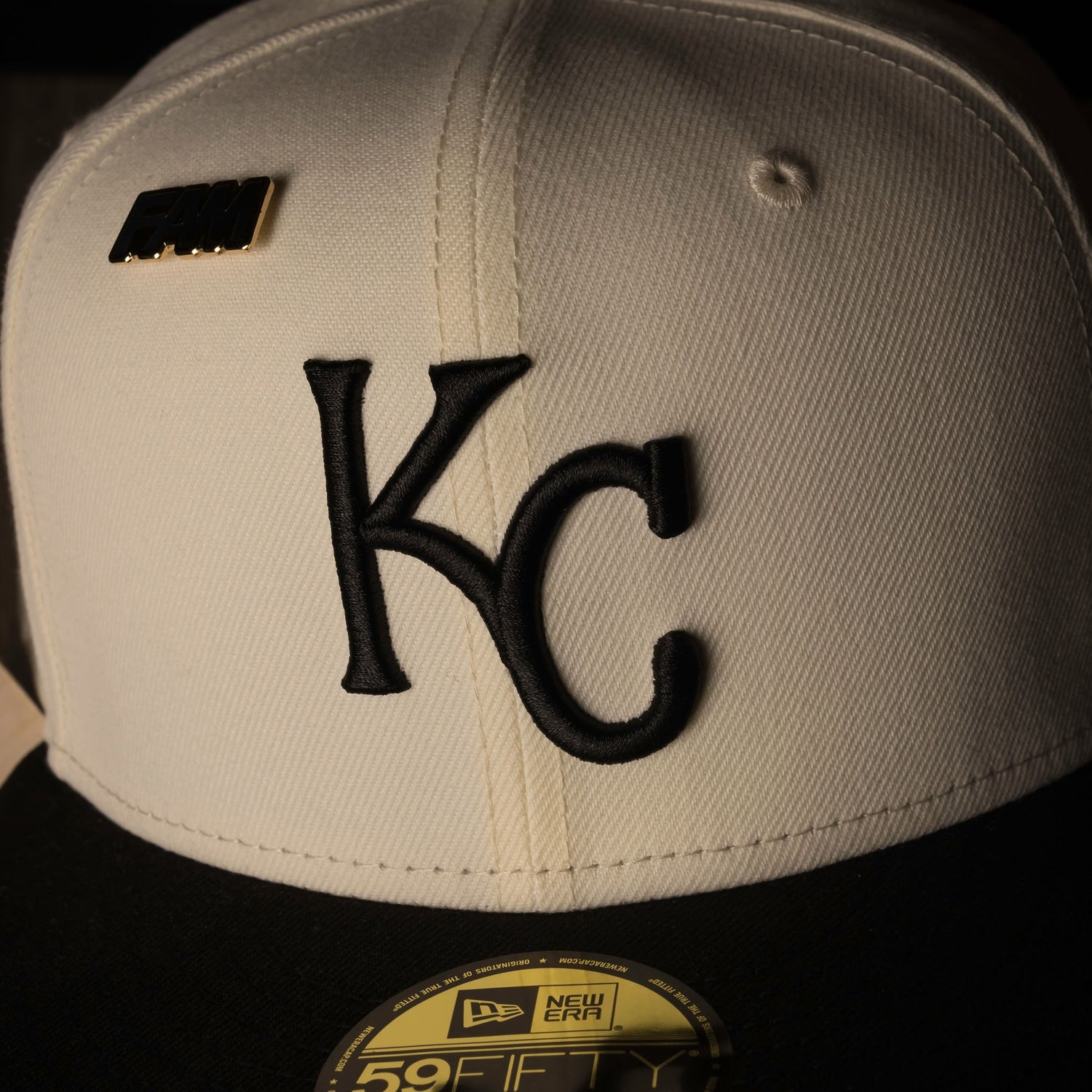 NEW ERA 59FIFTY MLB KANSAS CITY ROYALS 40TH ANNIVERSARY TWO TONE / SCARLET UV FITTED CAP