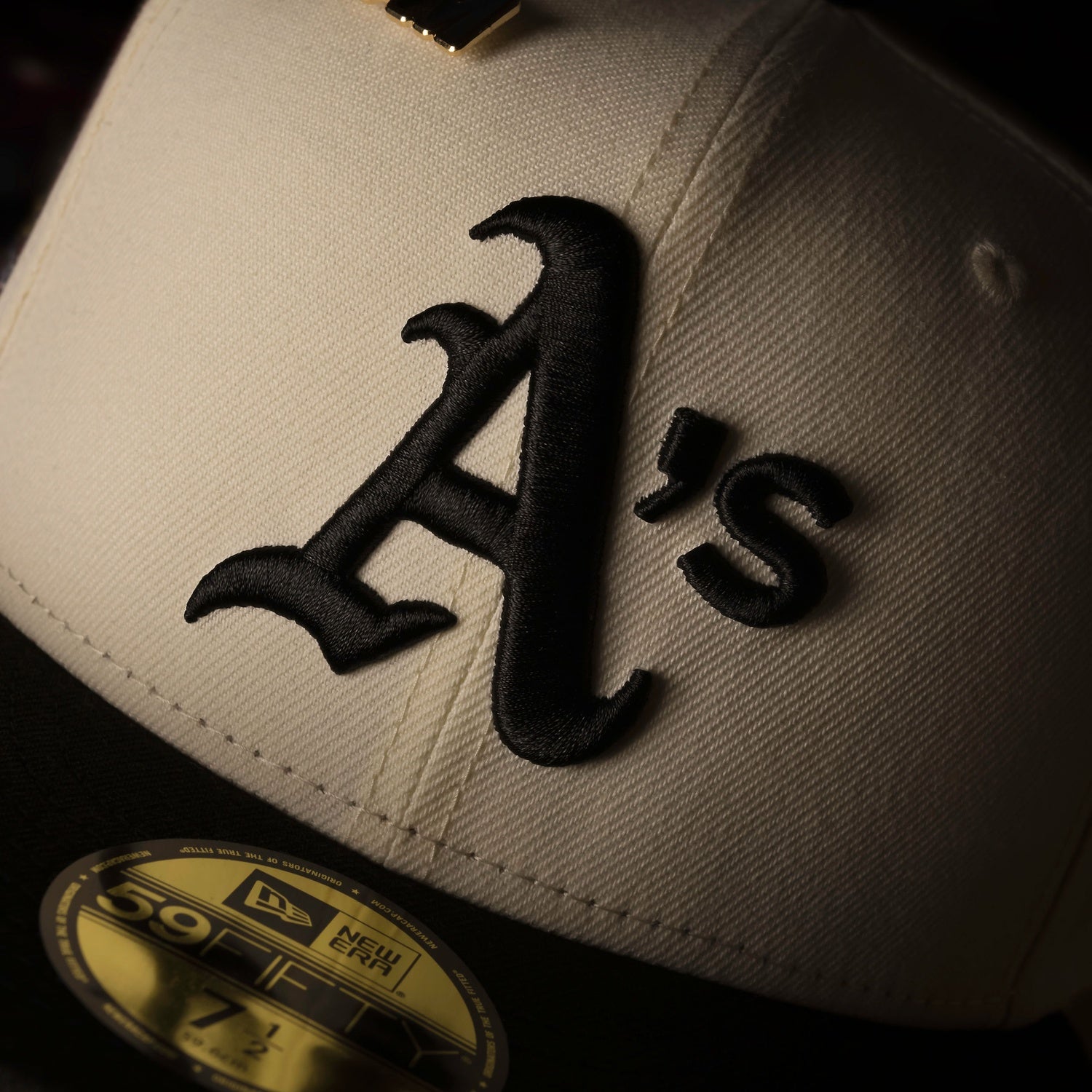 NEW ERA 59FIFTY MLB OAKLAND ATHLETICS 50TH ANNIVERSARY TWO TONE / SCARLET UV FITTED CAP