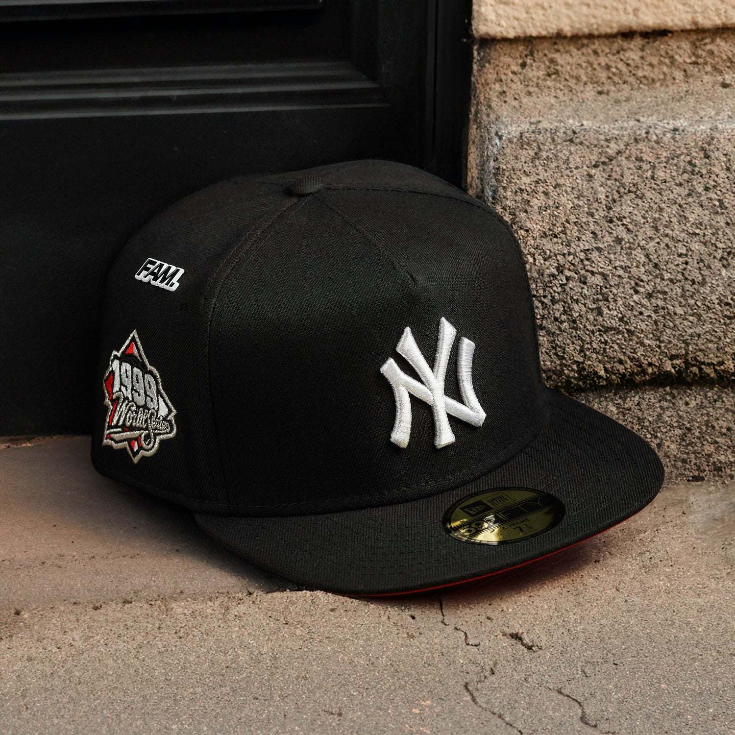 NEW ERA 59FIFTY A-FRAME MLB NEW YORK YANKEES WS 99 BLACK SCARLET UV