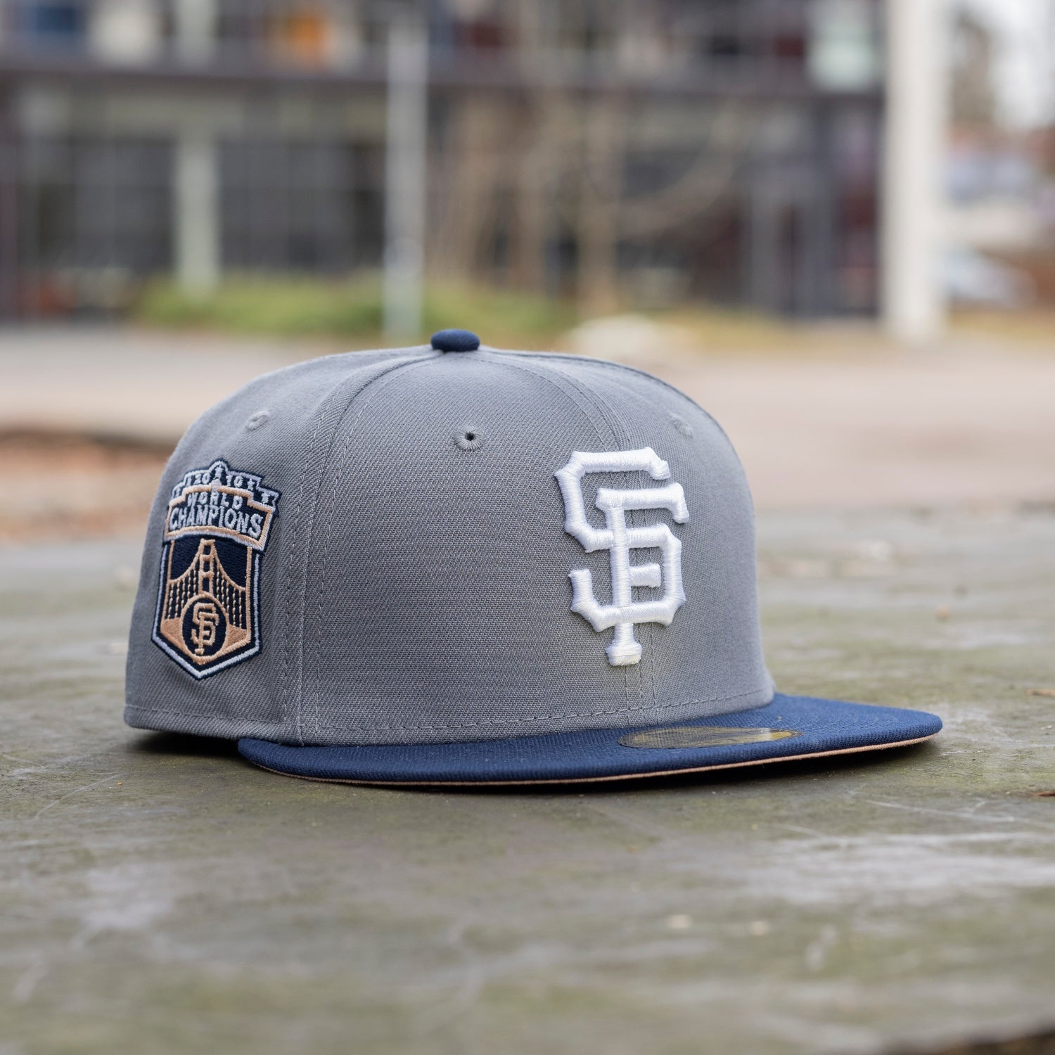 NEW ERA 59FIFTY MLB SAN FRANCISCO GIANTS WORLD CHAMPIONS 2010 TWO TONE / PEACH UV FITTED CAP