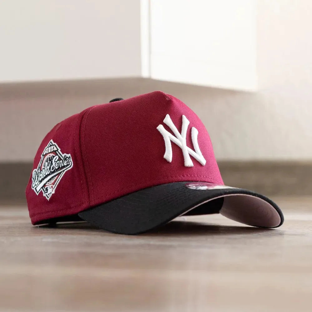 NEW ERA 9FORTY A-FRAME MLB NEW YORK YANKEES TWO TONE PINK SNAPBACK