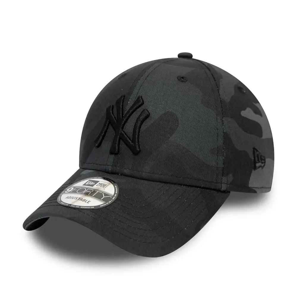 NEW ERA 9FORTY LEAGUE ESSENTIAL NEW YORK YANKEES CAMO BLACK CAP - FAM