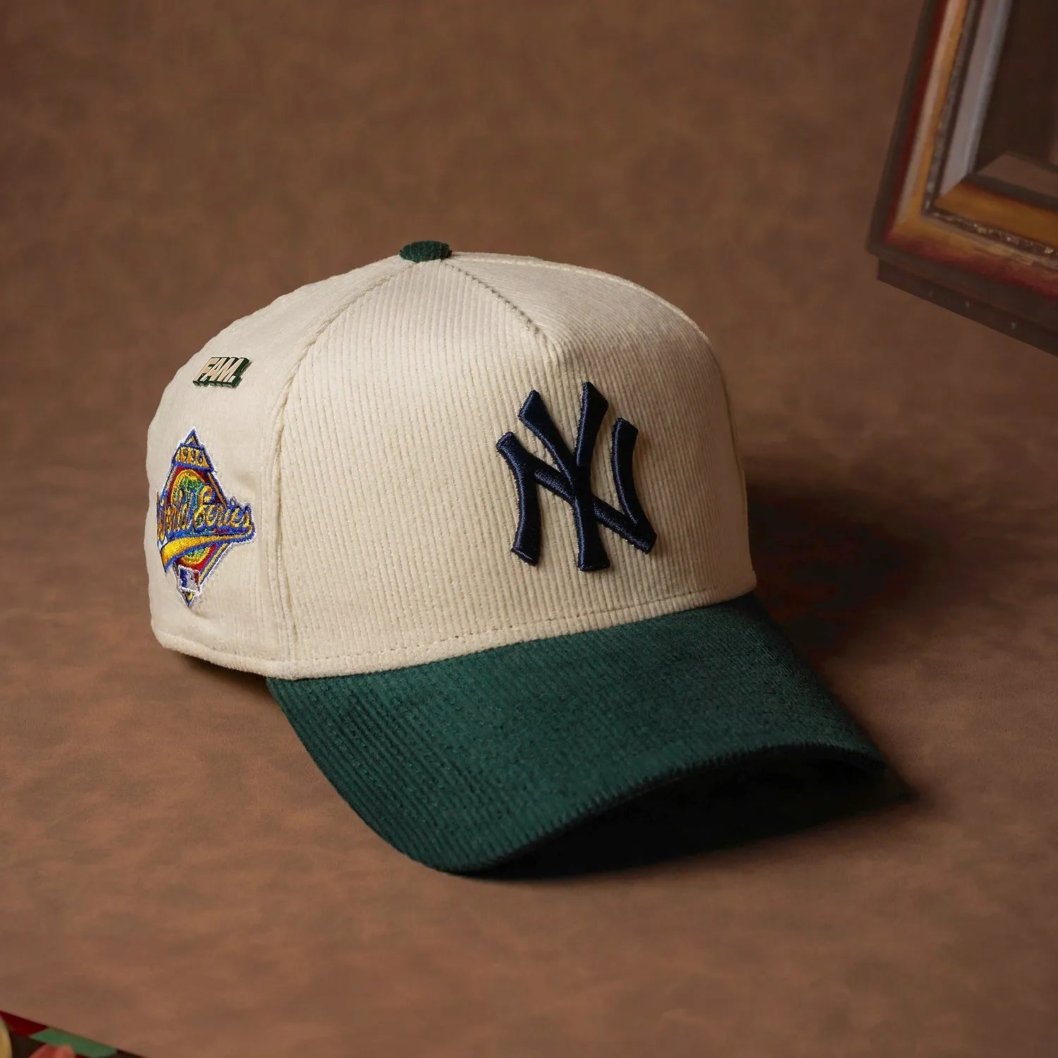 NEW ERA 9FORTY A-FRAME MLB NEW YORK YANKEES WORLD SERIES 1996 CORD TWO TONE / GREY UV SNAPBACK - FAM