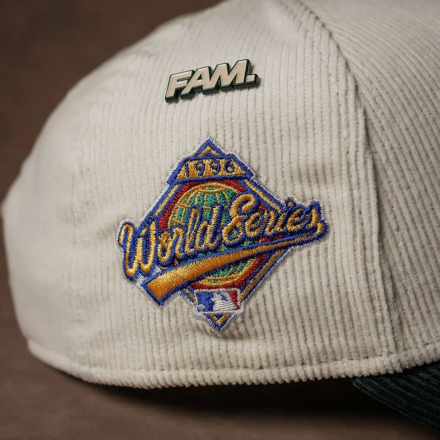 NEW ERA 9FORTY A-FRAME MLB NEW YORK YANKEES WORLD SERIES 1996 CORD TWO TONE / GREY UV SNAPBACK - FAM