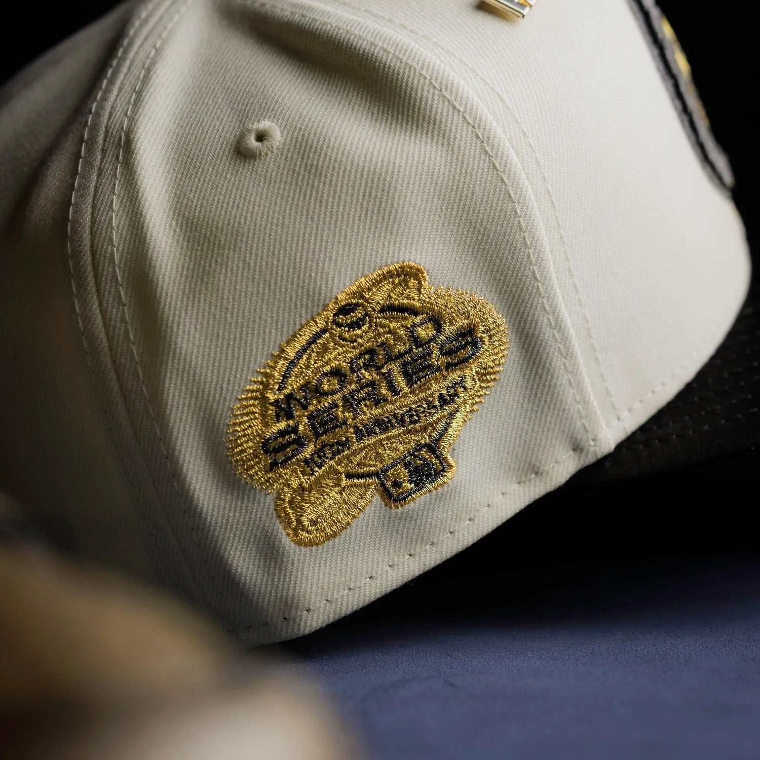 NEW ERA 59FIFTY MLB NEW YORK YANKEES WORLD SERIES 100TH ANNIVERSARY TWO TONE / KELLY GREEN UV FITTED CAP - FAM