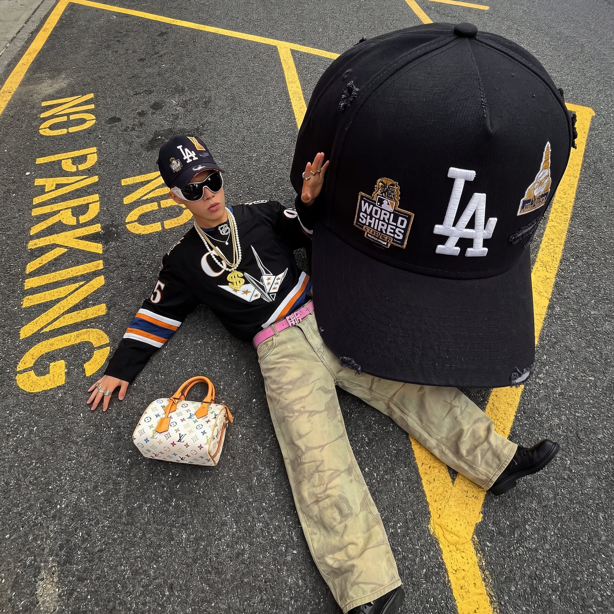 NEW ERA 9FORTY A FRAME  LOS ANGELES DODGERS WASHED DISTRESSED NAVY CAP - FAM EXCLUSIVE