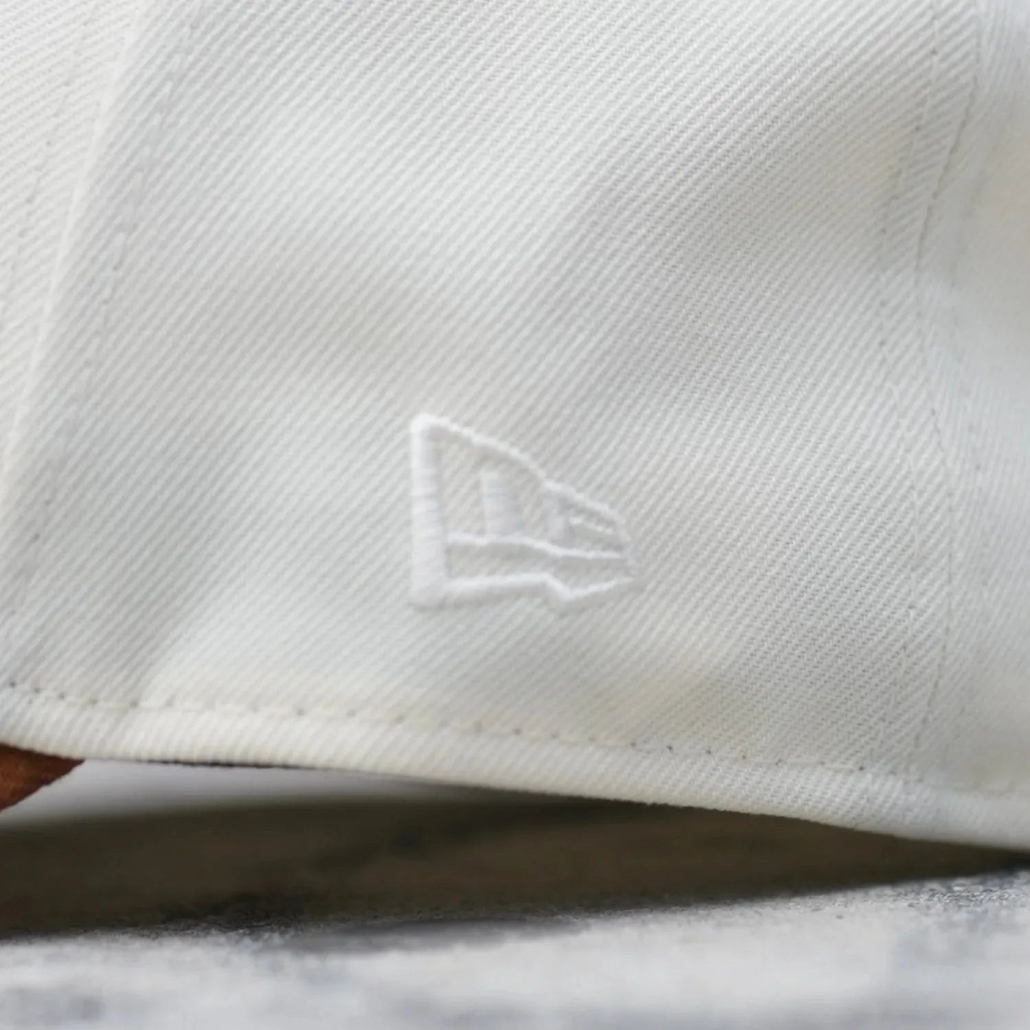 NEW ERA 9FORTY A-FRAME LOS ANGELES DODGERS 100TH ANNIVERSARY TWO TONE / GREY UV SNAPBACK - FAM