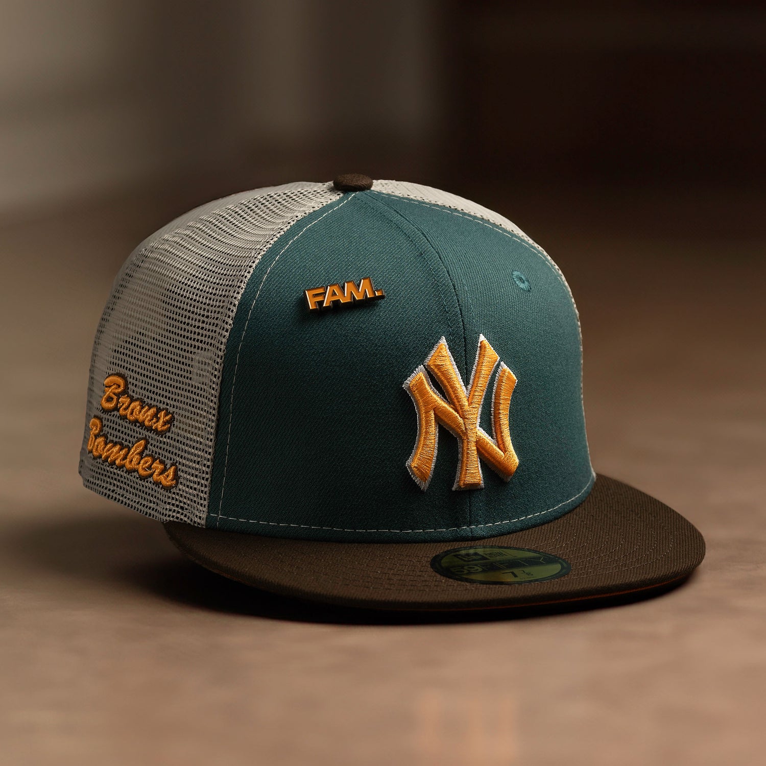 NEW YORK YANKEES MLB GREEN WALNUT TWO TONE ORANGE UV / NEW ERA 59FIFTY TRUCKER CAP