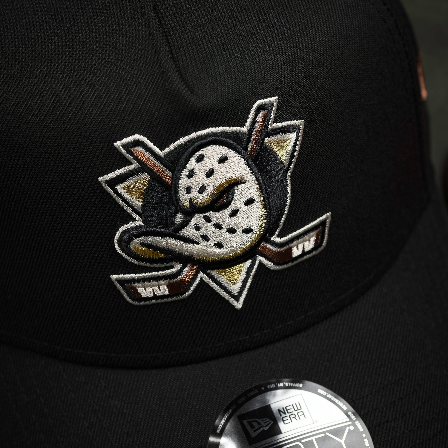 ANAHEIM DUCKS NHL BLACK GRAY UV / NEW ERA 9FORTY A-FRAME