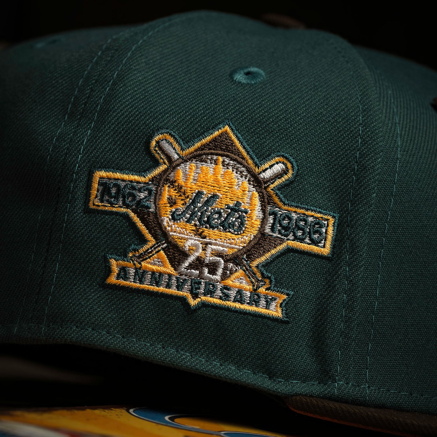 NEW YORK METS MLB GREEN WALNUT TWO TONE ORANGE UV / NEW ERA 59FIFTY TRUCKER CAP