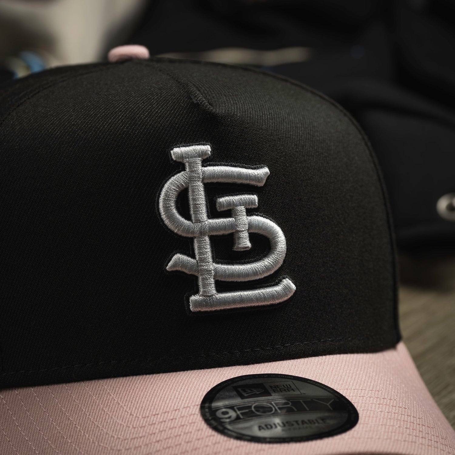 ST. LOUIS CARDINALS MLB BLACK ROUGE TWO ONE GRAY UV / NEW ERA 9FORTY A-FRAME