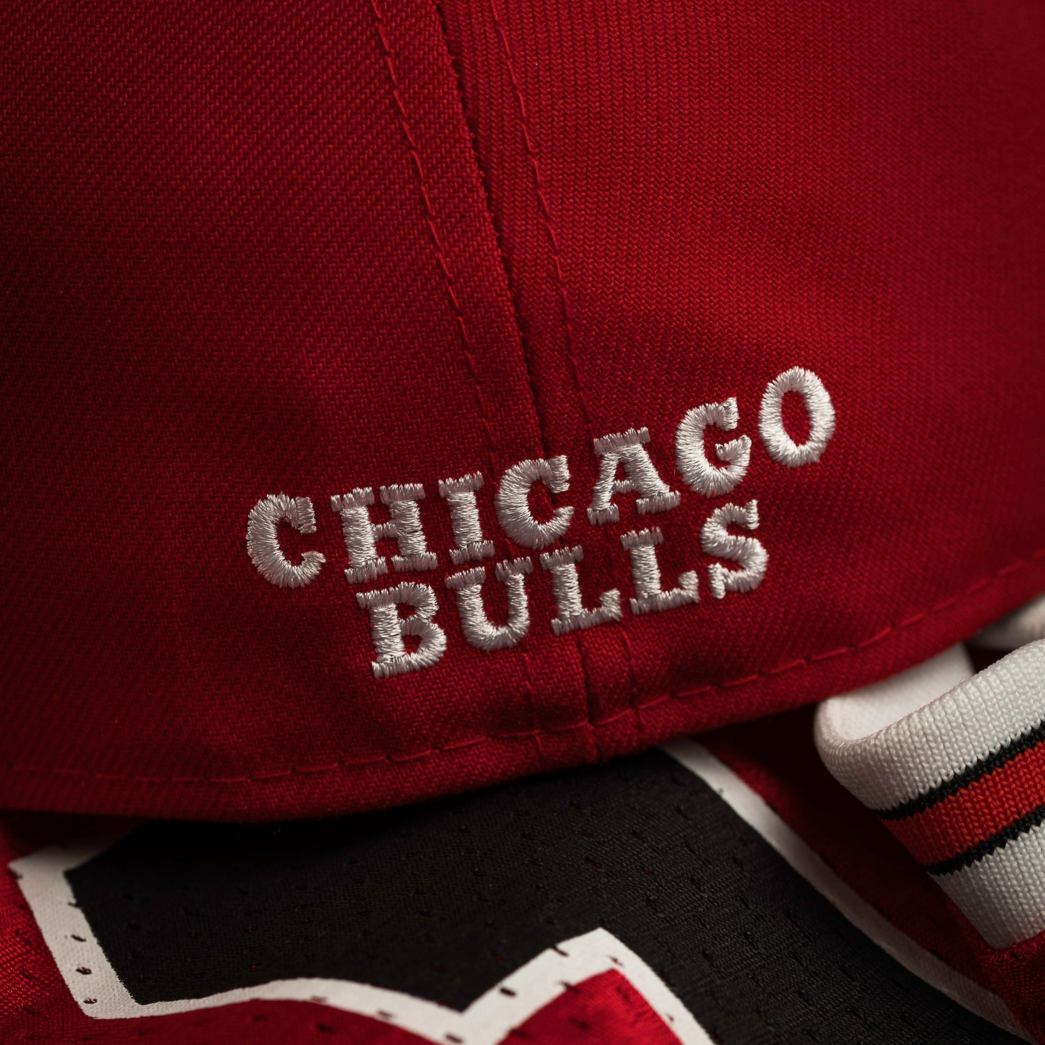 CHICAGO BULLS NBA SCARLET RED BLACK UV / NEW ERA 59FIFTY CAP
