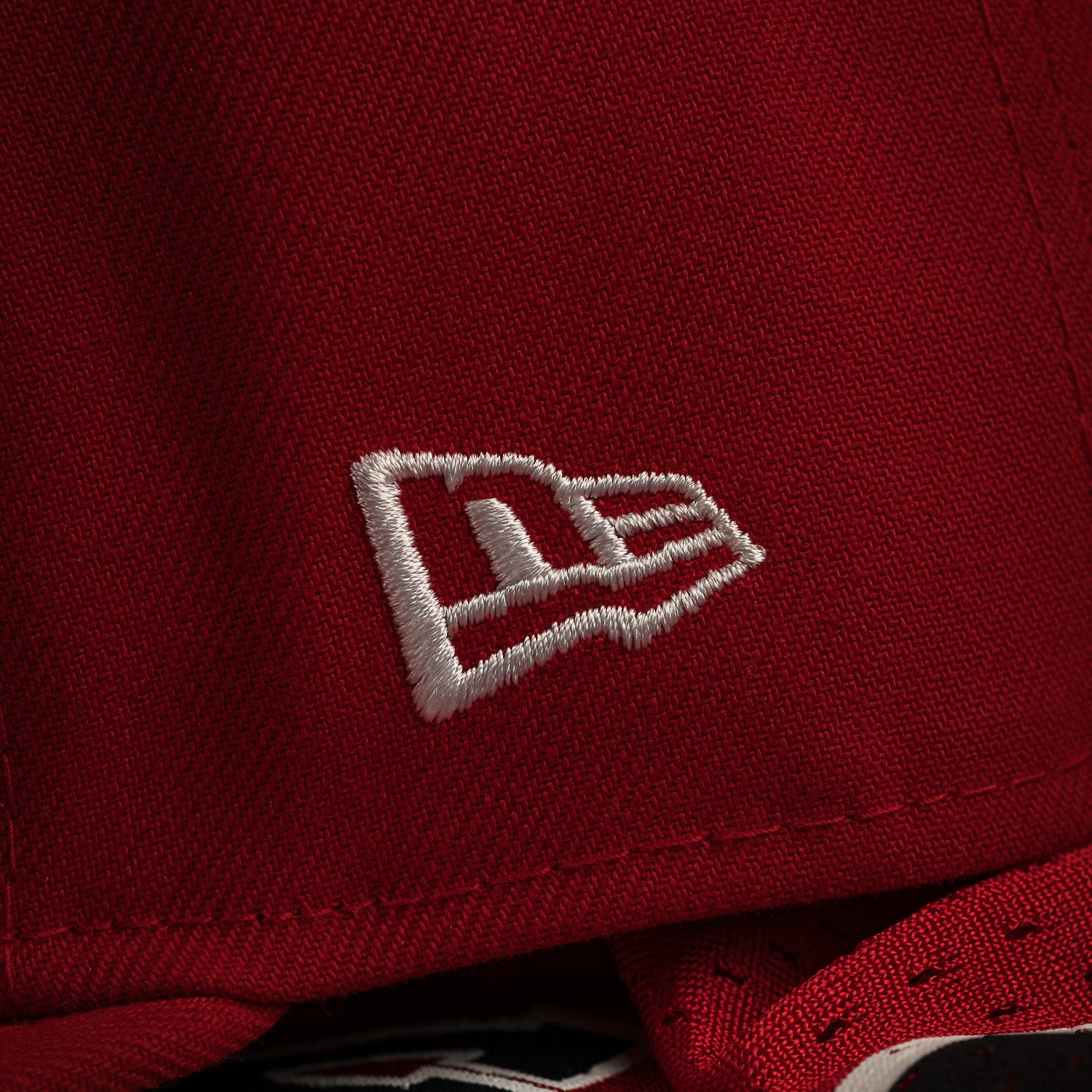 CHICAGO BULLS NBA SCARLET RED BLACK UV / NEW ERA 59FIFTY CAP