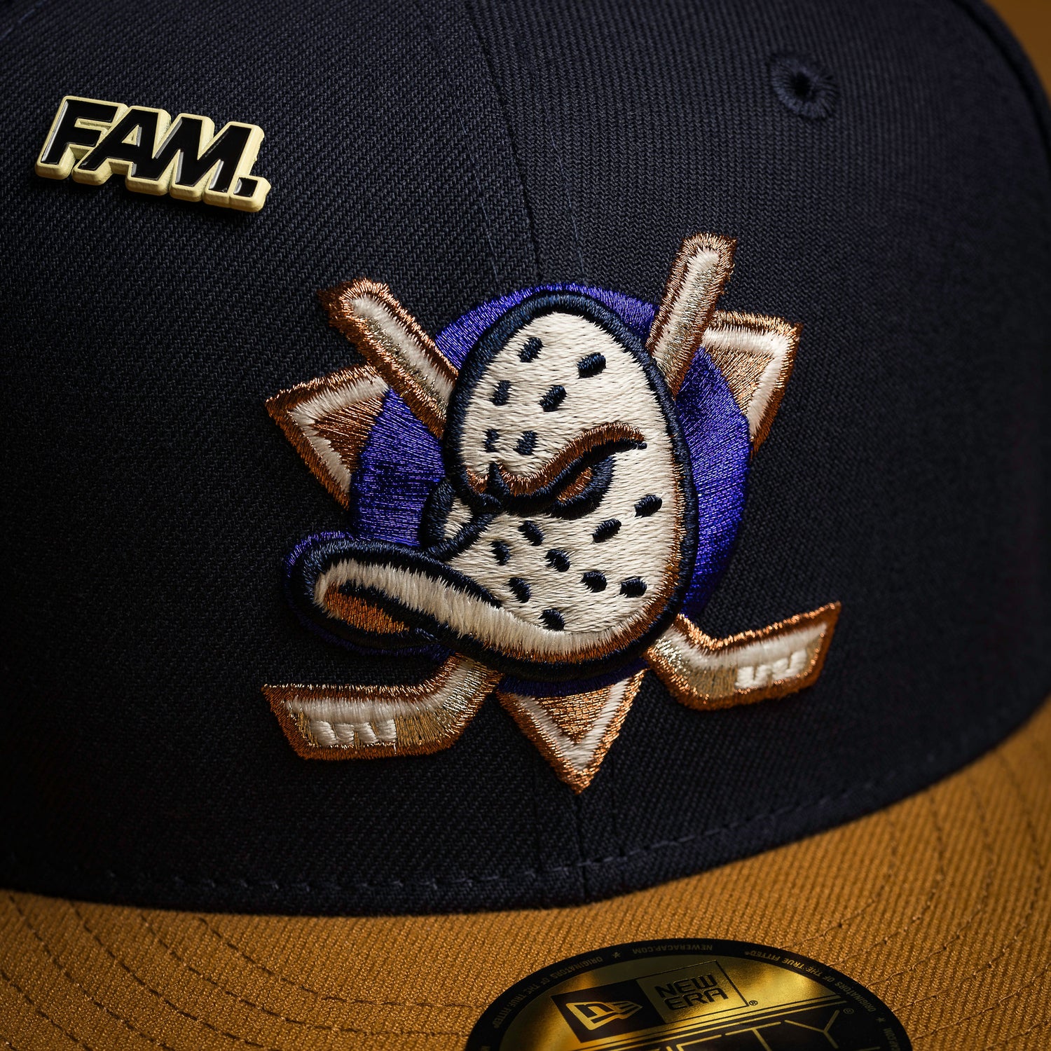 ANAHEIM DUCKS NHL NAVY BRONZE TWO TONE GRAY UV / NEW ERA 59FIFTY FITTED CAP