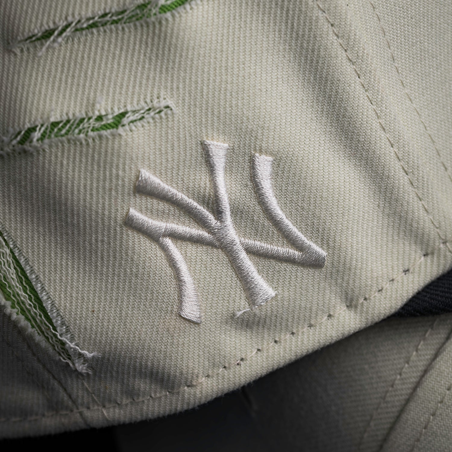 NEW YORK YANKEES MLB MUMMIFIED CREAM NEON GREEN TWO TONE GREY UV / NEW ERA 59FIFTY CAP