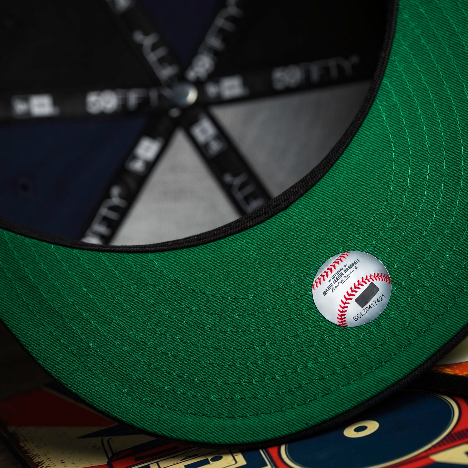 SEATTLE MARINERS MLB BLUE BLACK TWO TONE GREEN UV / NEW ERA 59FIFTY CAP