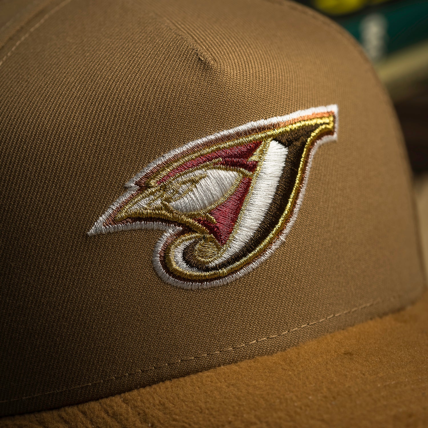 TORONTO BLUE JAYS MLB KHAKI FLEECE BRONZE TWO TONE CARDINAL UV / NEW ERA 9FORTY A-FRAME