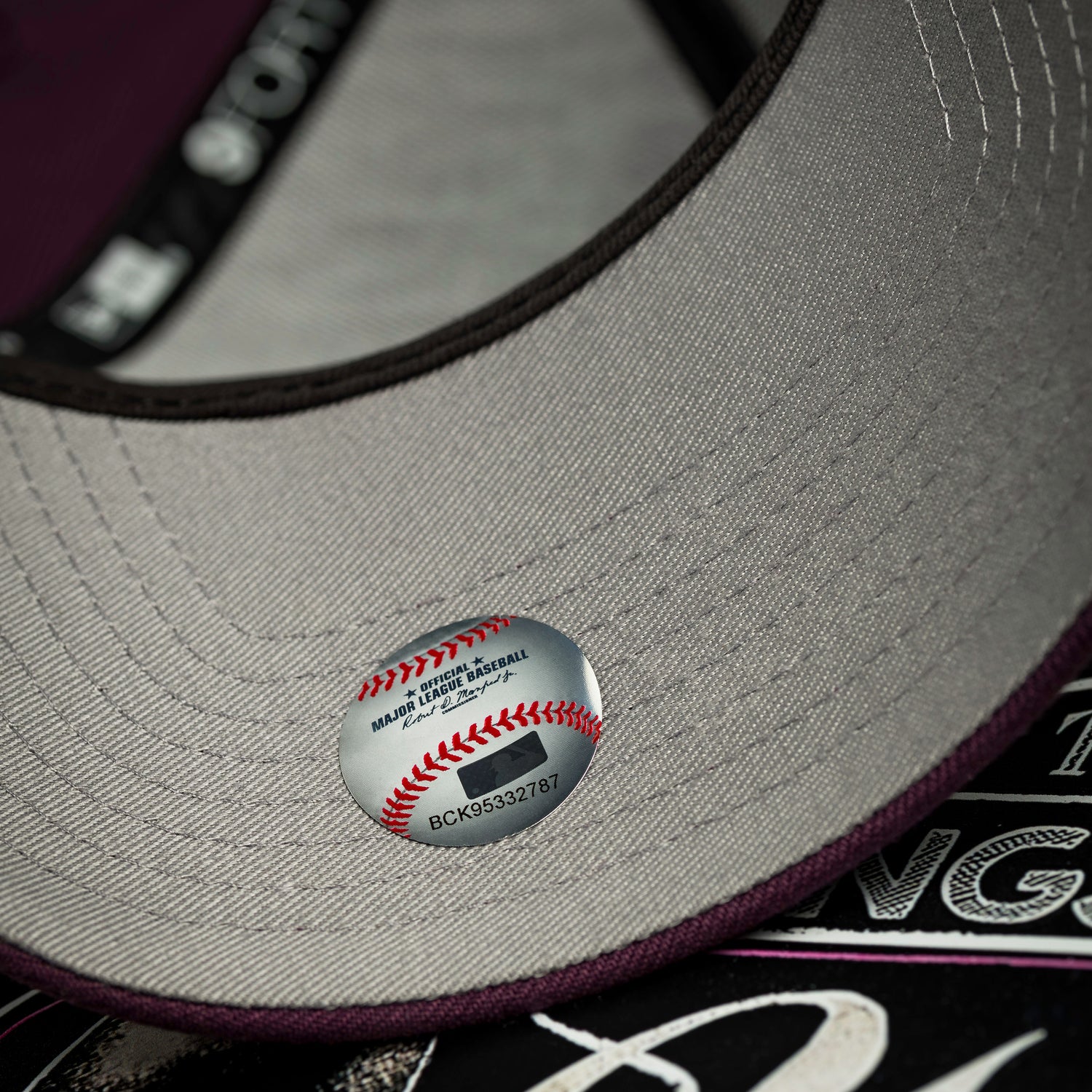 NEW YORK YANKEES MLB PLUM CROWN GRAY UV / NEW ERA 9FORTY A-FRAME ADJUSTABLE