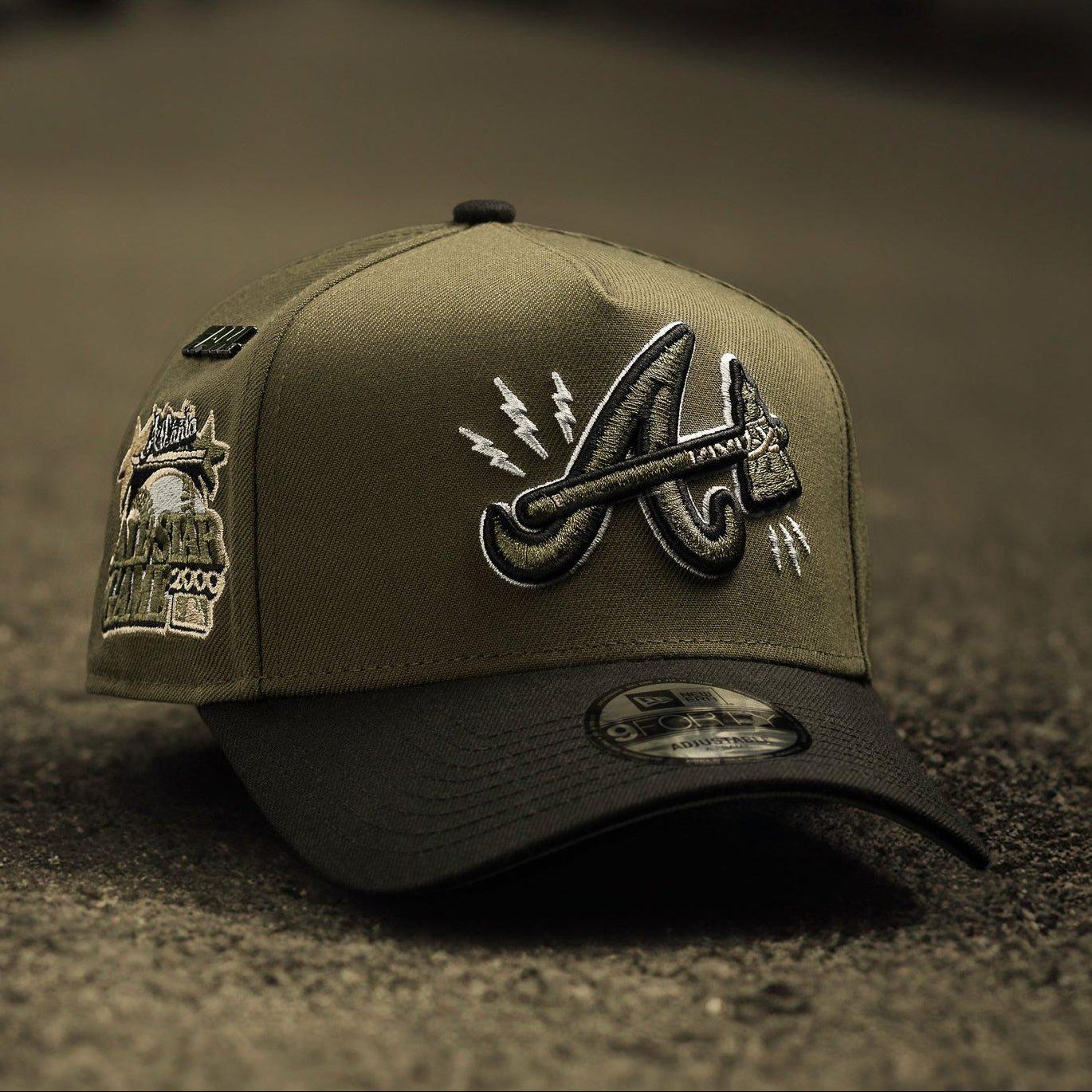 ATLANTA BRAVES MLB OLIVE BLACK TWO TONE GRAY UV / NEW ERA 9FORTY A-FRAME