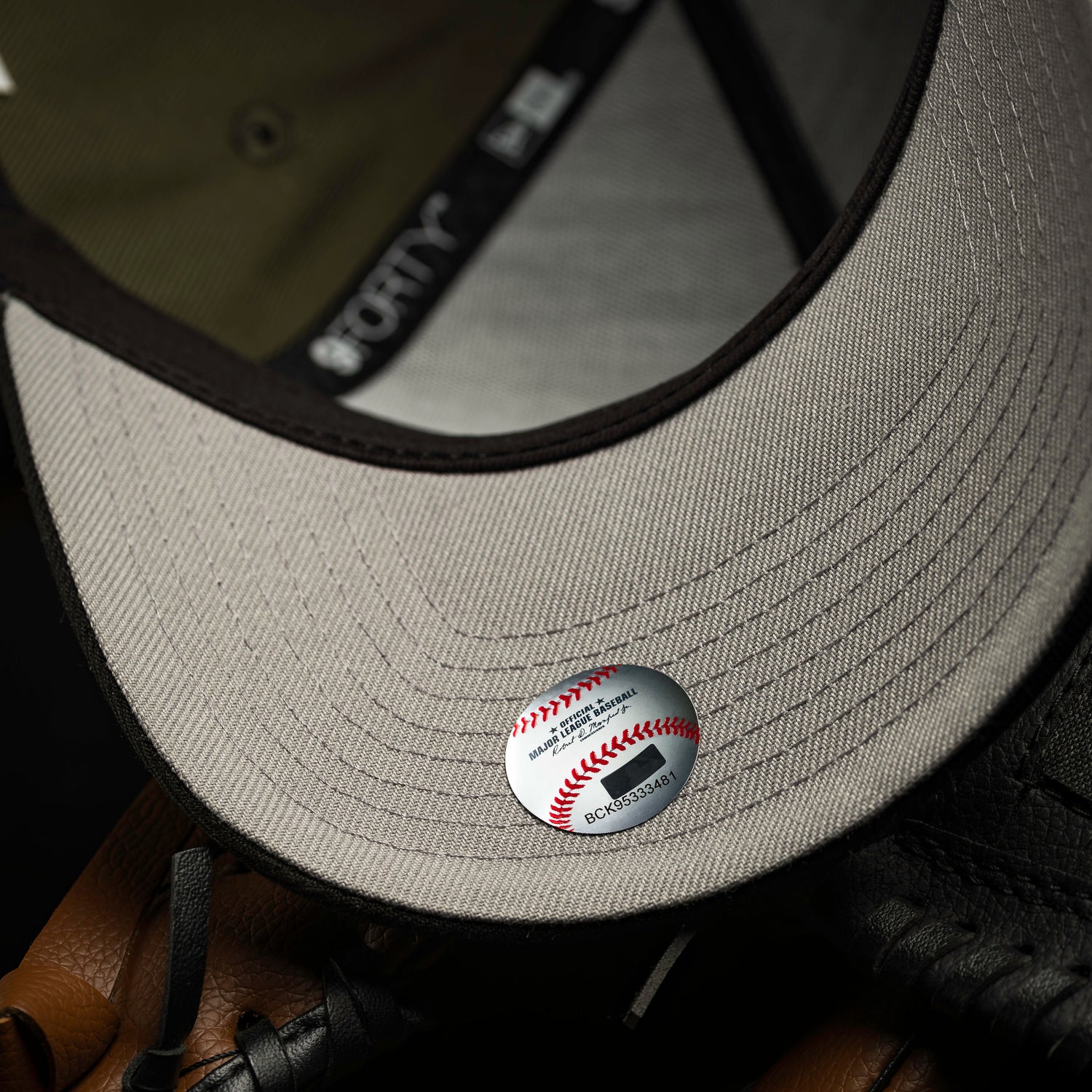 ATLANTA BRAVES MLB OLIVE BLACK TWO TONE GRAY UV / NEW ERA 9FORTY A-FRAME