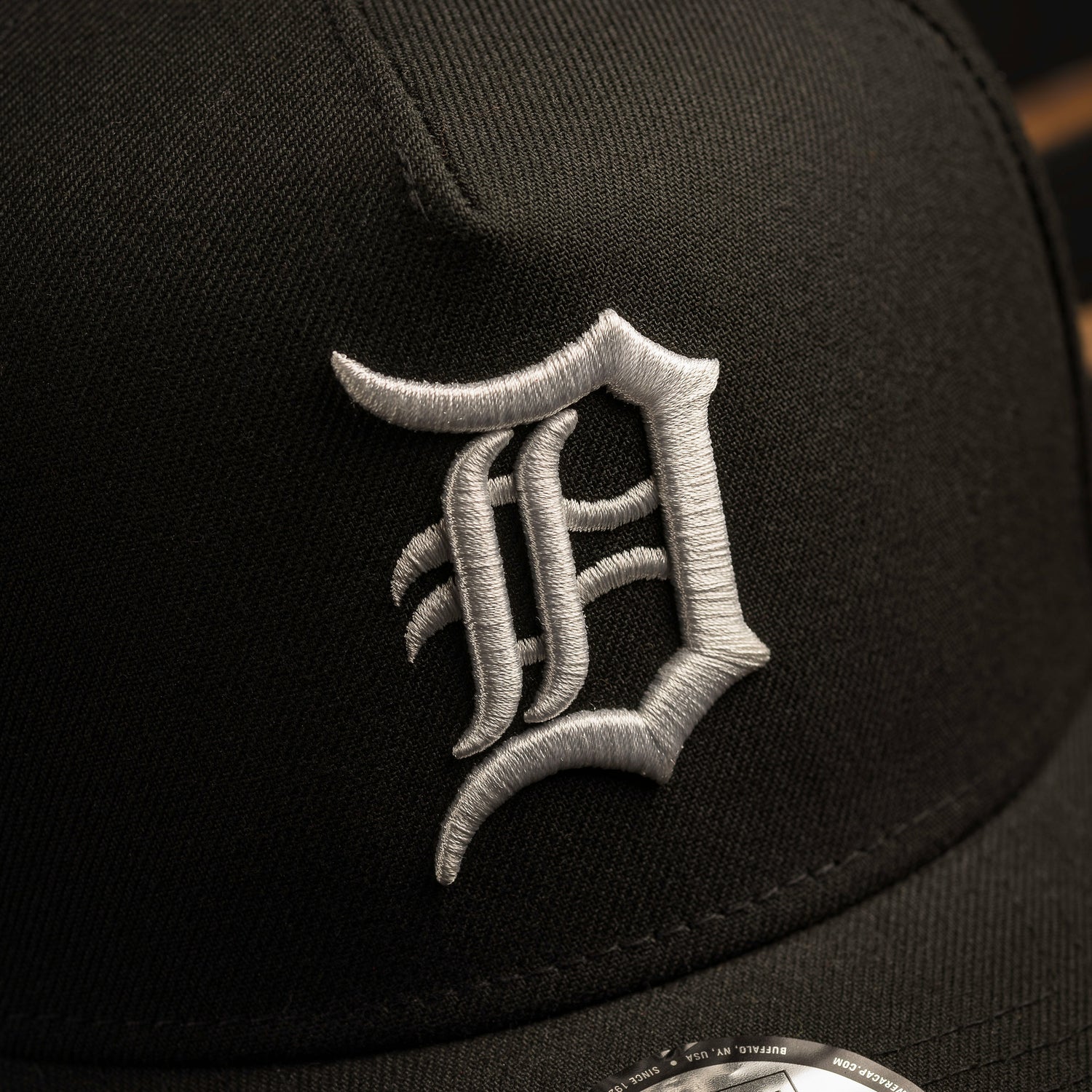 NEW ERA 9FORTY A-FRAME MLB DETROIT TIGERS BLACK / GREY UV SNAPBACK CAP