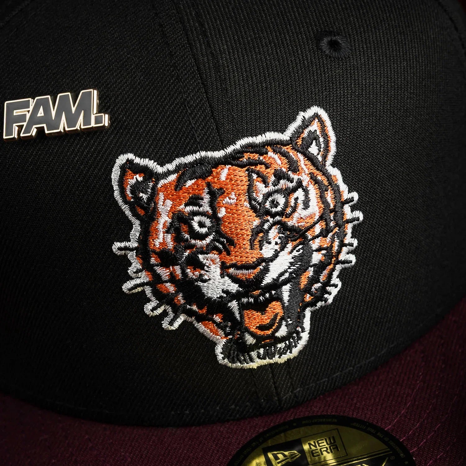 NEW ERA 59FIFTY MLB DETROIT TIGERS BLACK / GREEN UV FITTED CAP