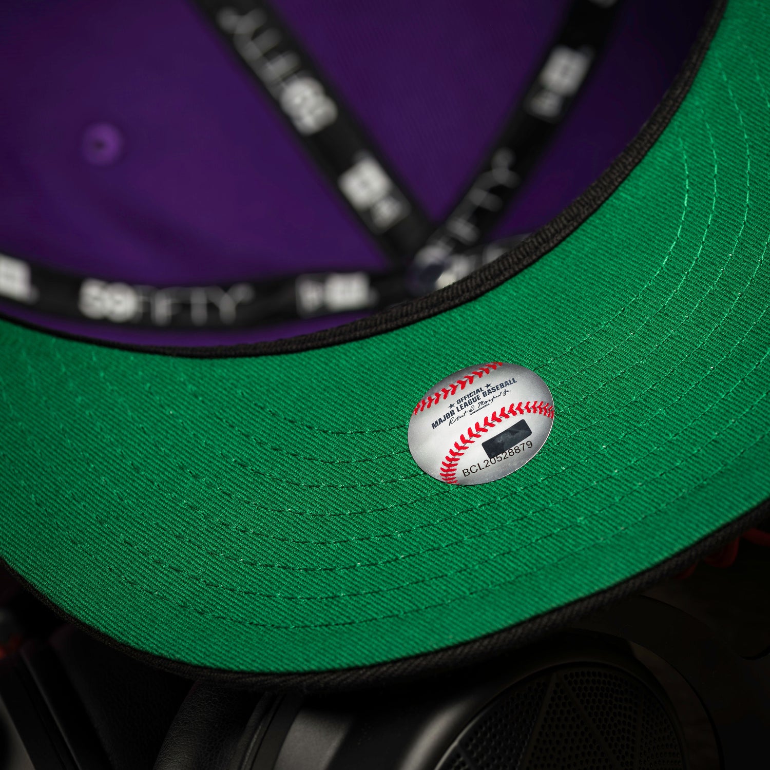 ATLANTA BRAVES MLB PURPLE BLACK TWO TONE GREEN UV / NEW ERA 59FIFTY CAP