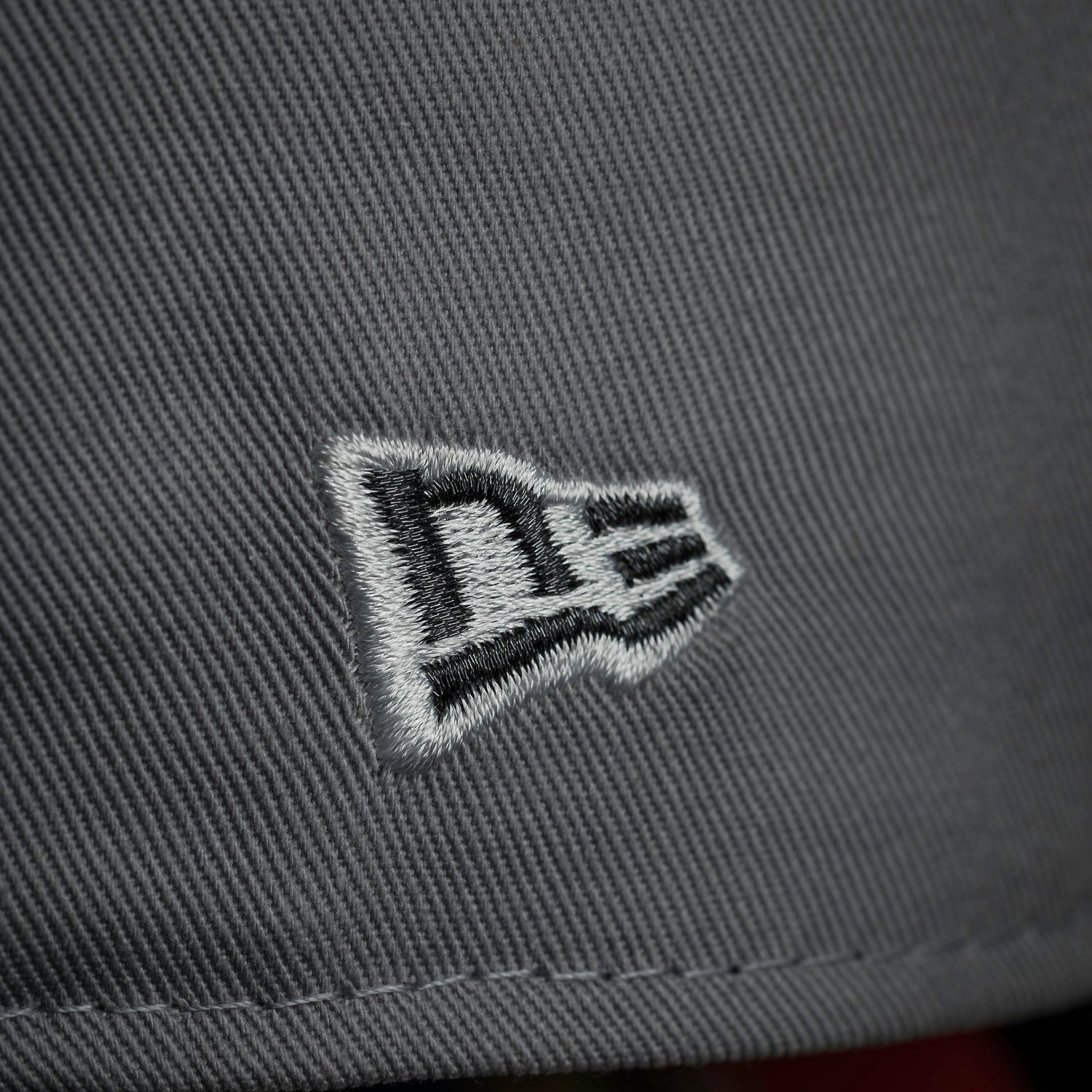 ATLANTA BRAVES MLB GRAY GRAPHITE TWO TONE GRAY UV / NEW ERA GOLFER CAP