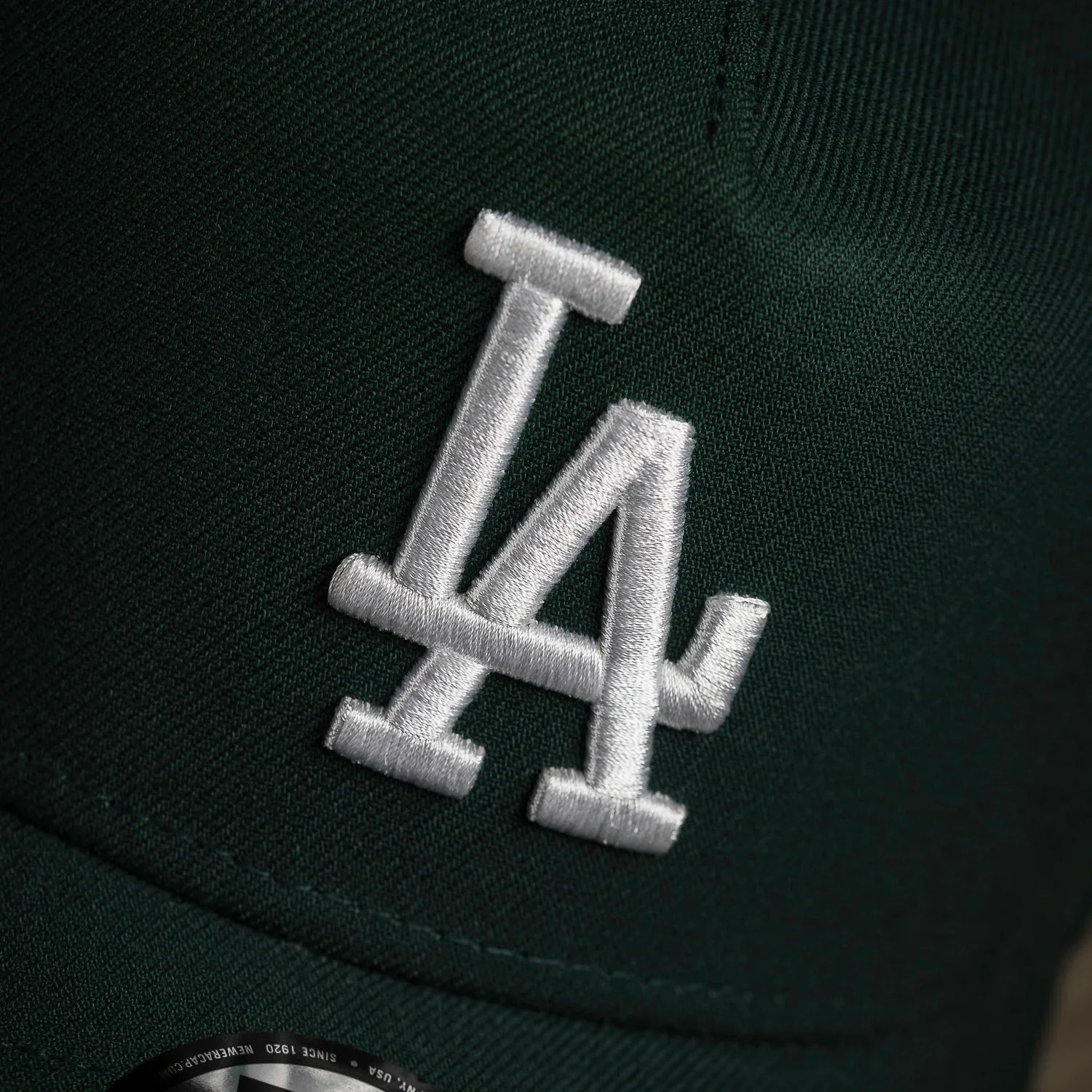 NEW ERA 9FORTY A-FRAME MLB WS 24 LOS ANGELES DODGERS GREEN / GRAY UV SNAPBACK