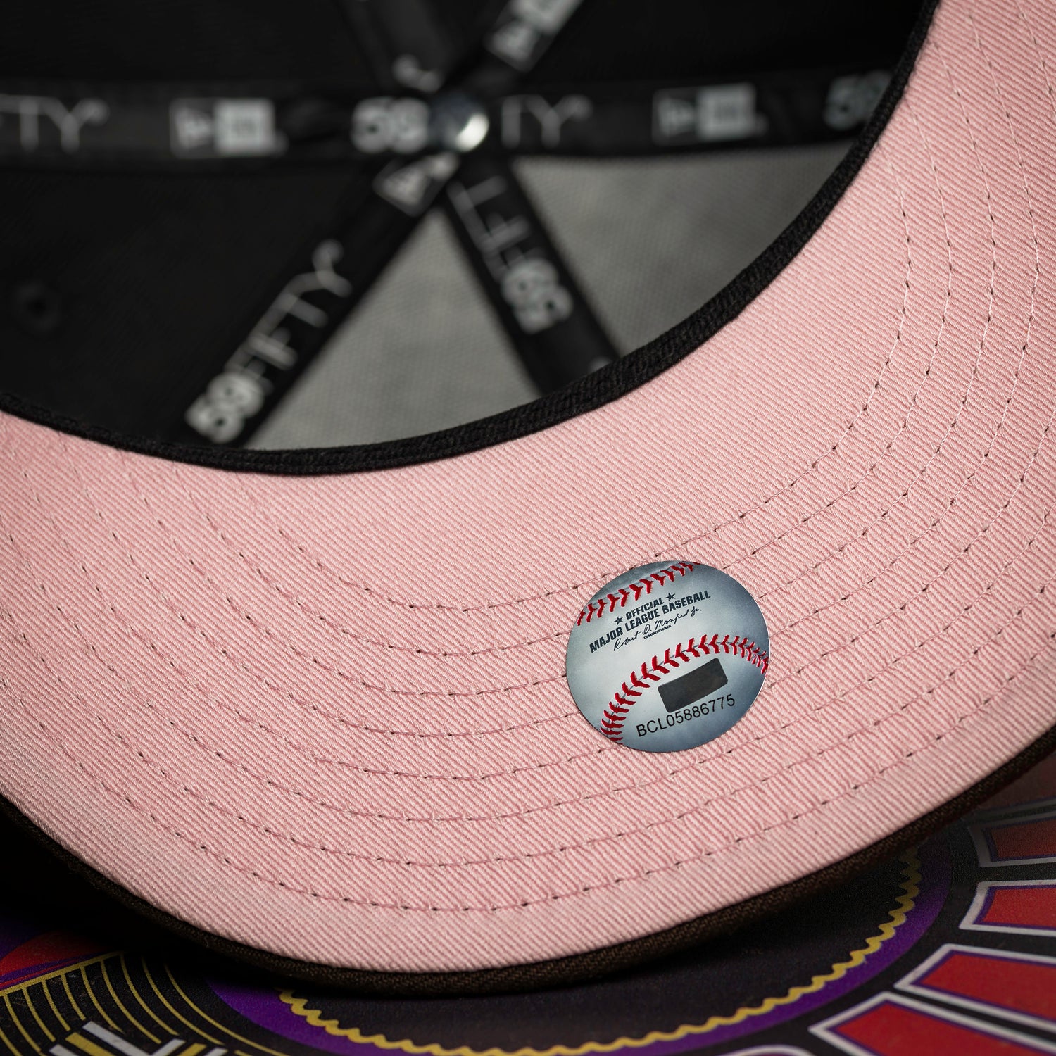 DETROIT TIGERS MLB BLACK BURNT WOOD TWO TONE PINK UV / NEW ERA 59FIFTY CAP