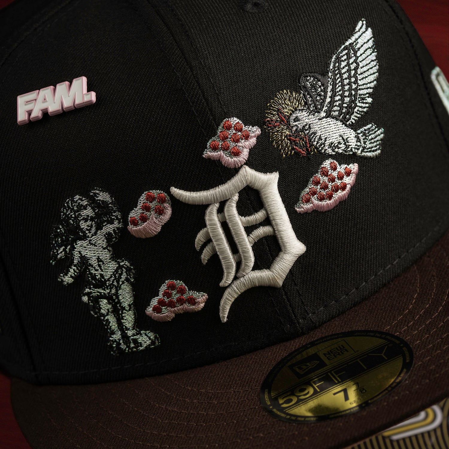 DETROIT TIGERS MLB BLACK BURNT WOOD TWO TONE PINK UV / NEW ERA 59FIFTY CAP