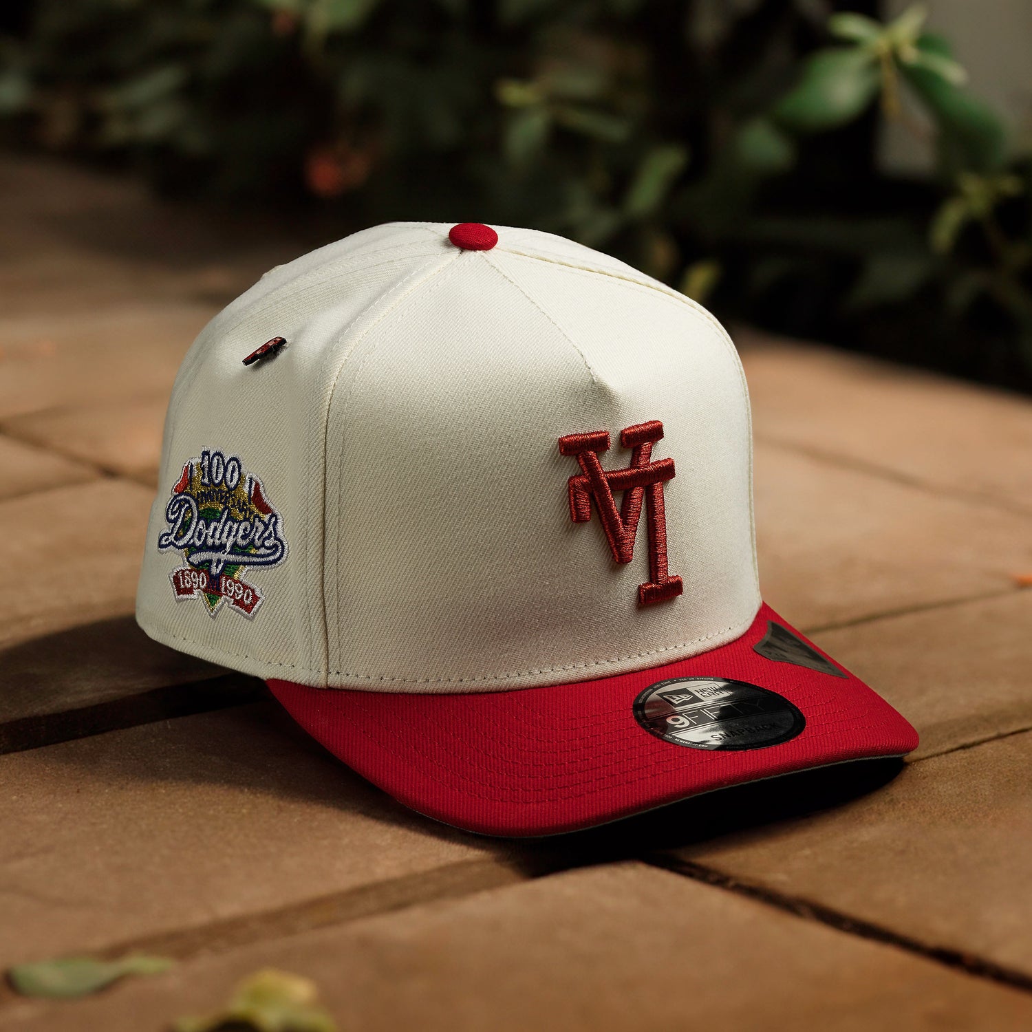 LOS ANGELES DODGERS MLB CHROME WHITE SCARLET TWO TONE GREY UV / NEW ERA 9FIFTY A-FRAME