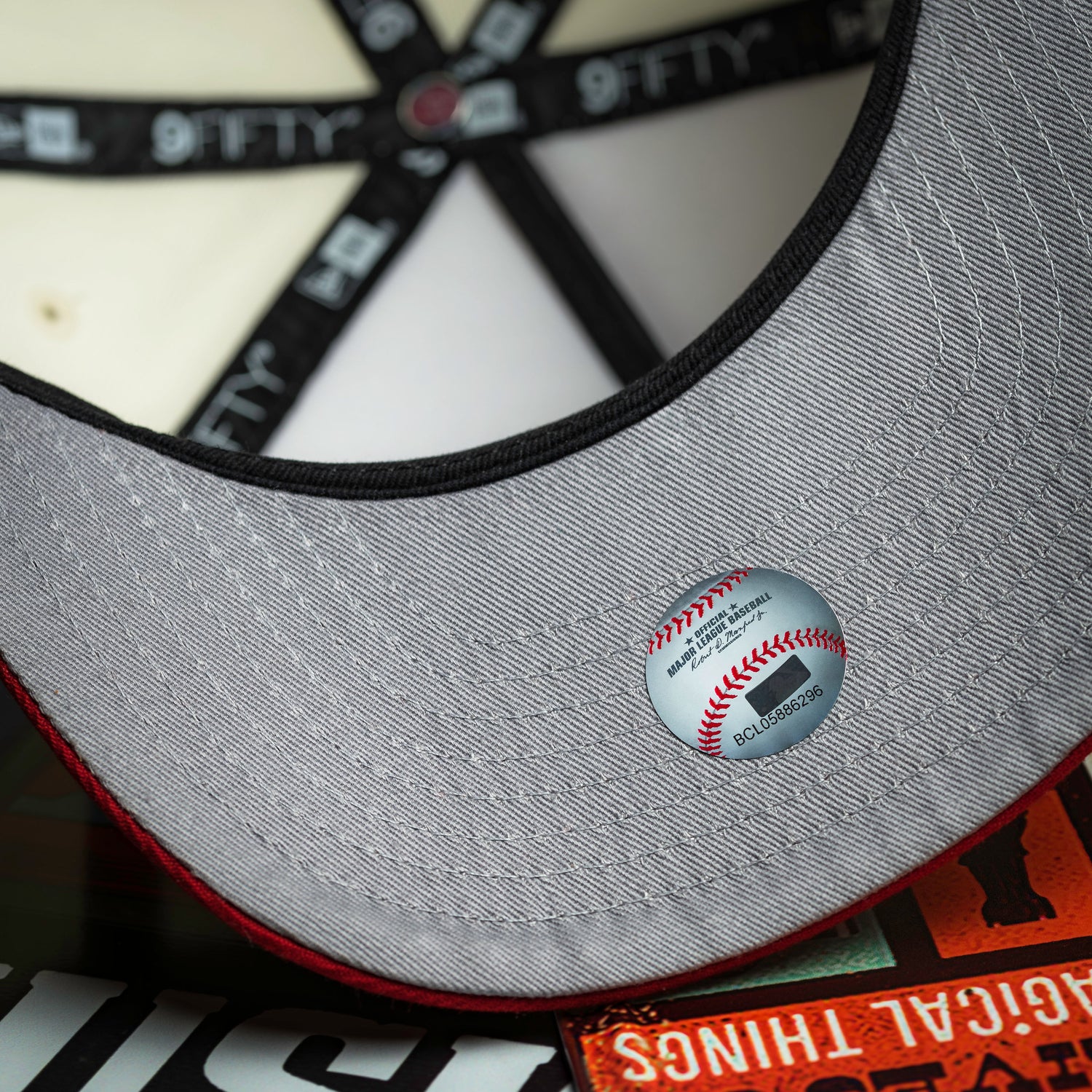 LOS ANGELES DODGERS MLB CHROME WHITE SCARLET TWO TONE GREY UV / NEW ERA 9FIFTY A-FRAME