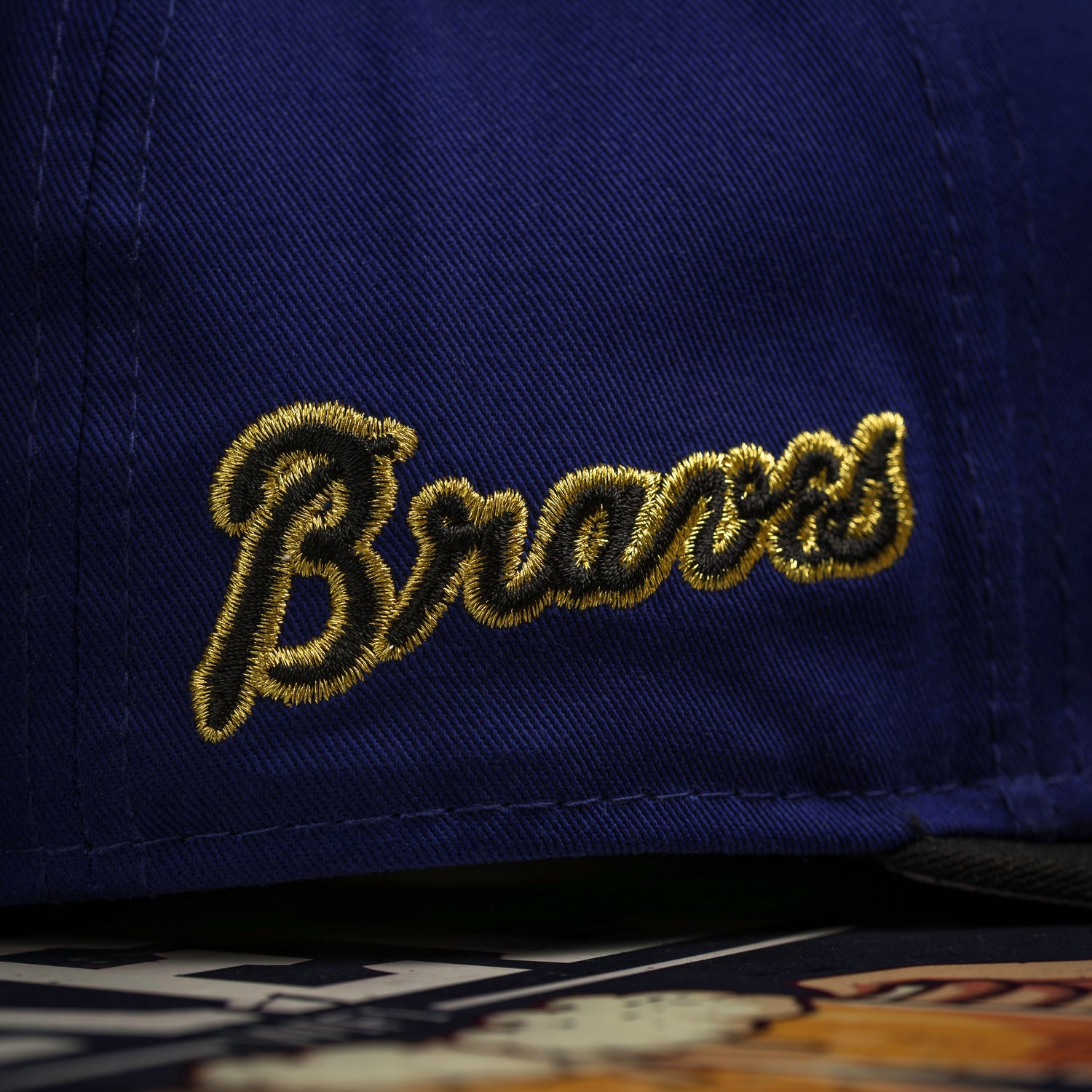 ATLANTA BRAVES MLB DARK ROYAL BLACK TWO TONE GRAY UV / NEW ERA GOLFER CAP