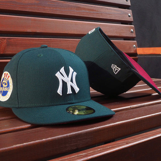 NEW ERA 59FIFTY MLB NEW YORK YANKEES WORLD SERIES 1962 UNDER GREEN / CARDINAL UV FITTED CAP