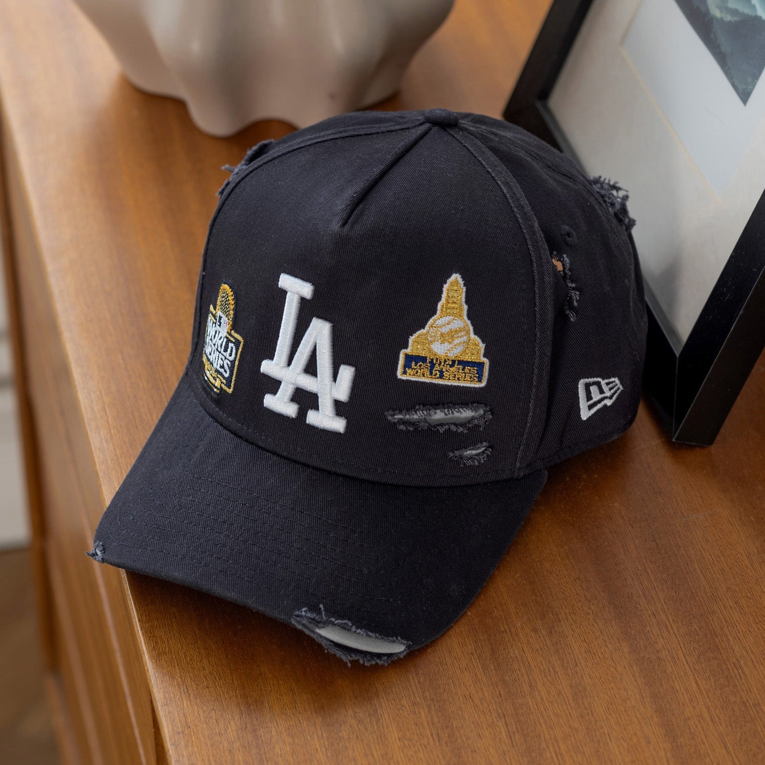 NEW ERA 9FORTY A FRAME  LOS ANGELES DODGERS WASHED DISTRESSED NAVY CAP - FAM EXCLUSIVE
