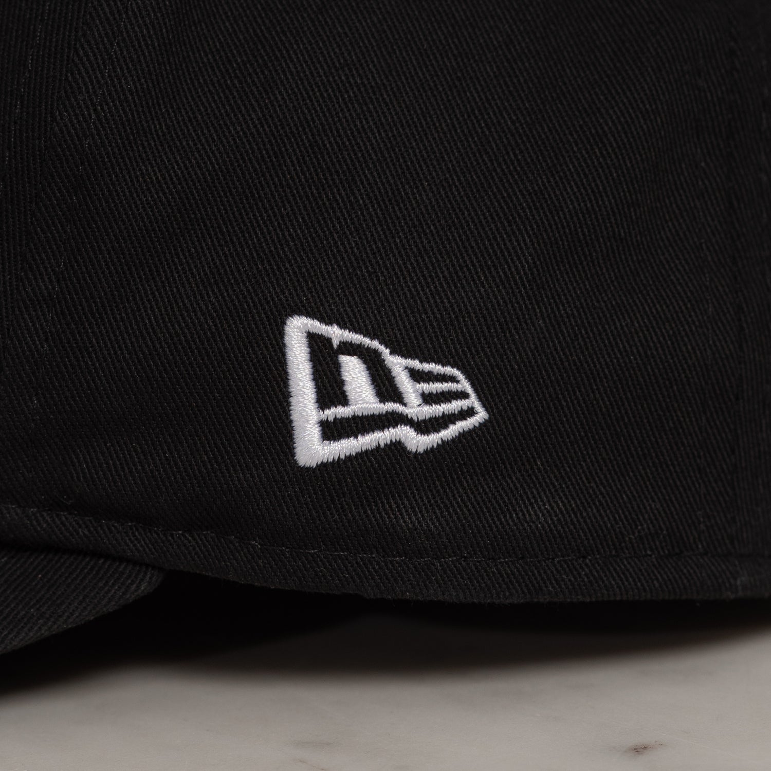 LAS VEGAS RAIDERS NFL BLACK KELLY GREEN UV / NEW ERA THE GOLFER CAP