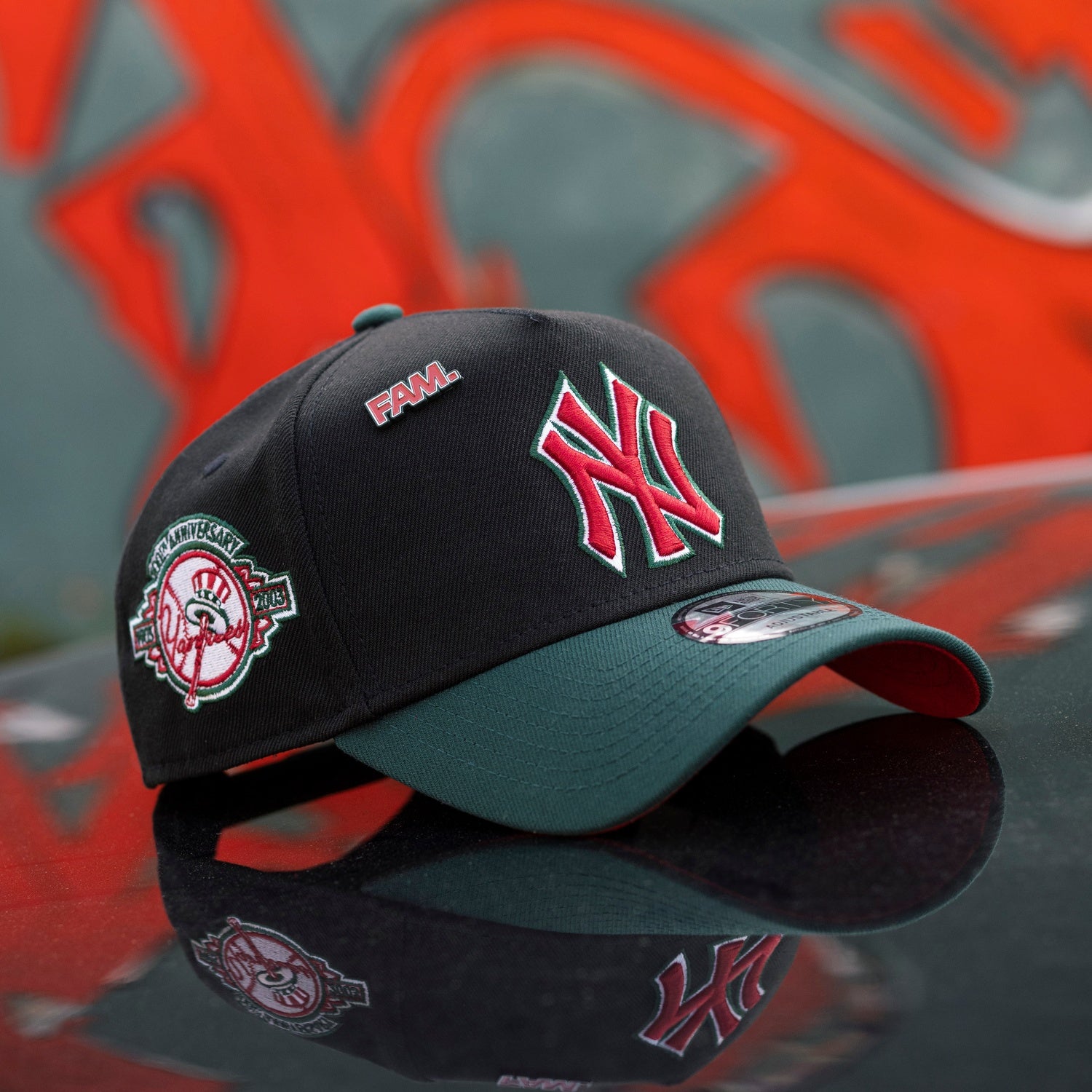 NEW ERA 9FORTY A-FRAME NEW YORK YANKEES 100TH ANNIVERSARY TWO TONE / SCARLET UV SNAPBACK