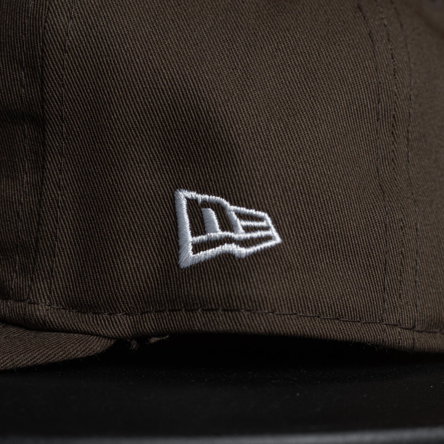 LAS VEGAS RAIDERS NFL SUGARSKULL WALNUT GRAY UV / NEW ERA GOLFER CAP