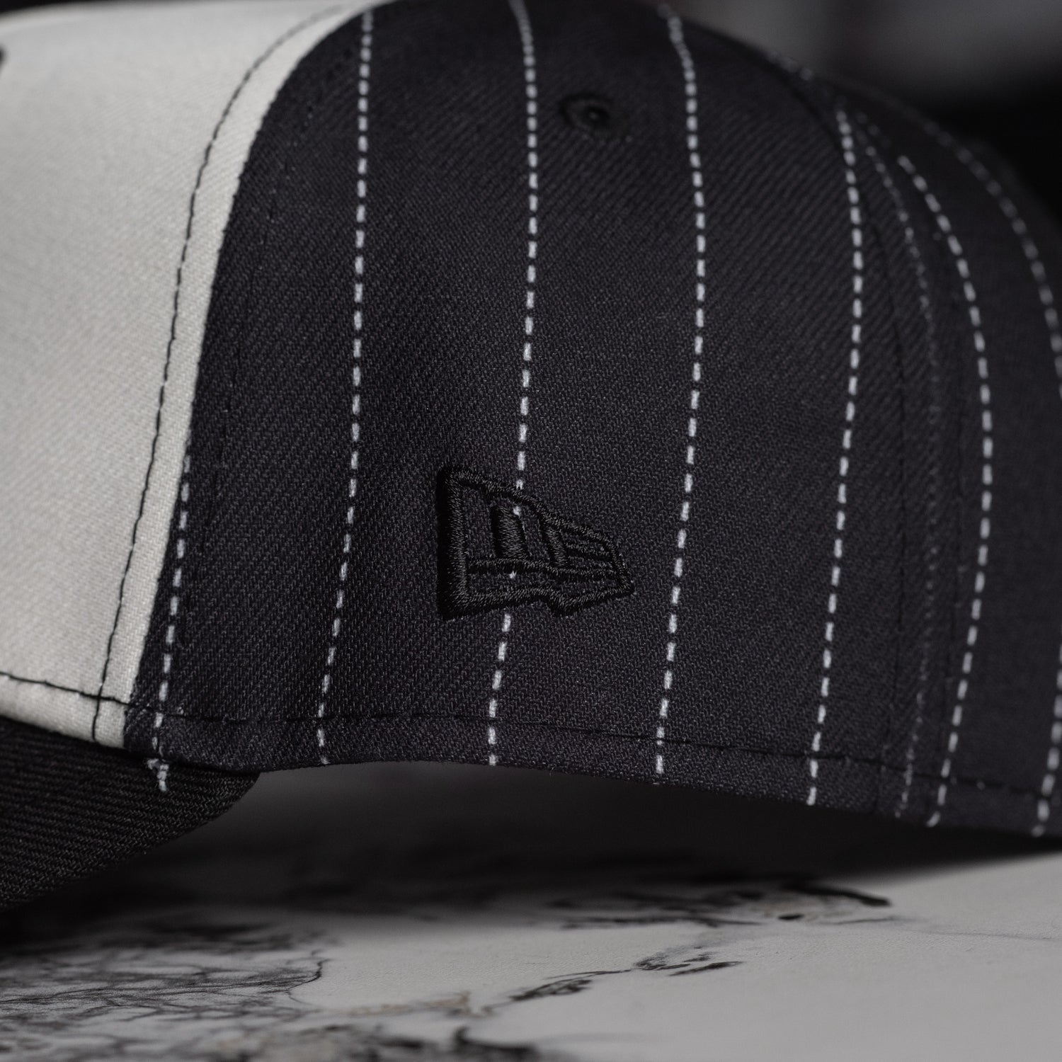 CHICAGO BULLS NBA CHROME WHITE BLACK TWO TONE KELLY GREEN UV / NEW ERA 9FORTY A-FRAME