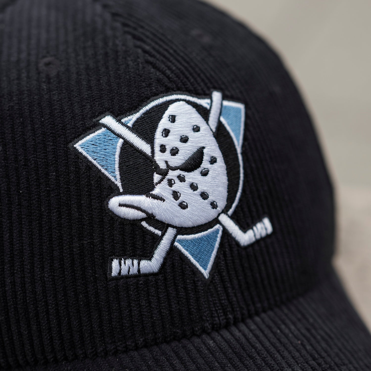 NHL ANAHEIM DUCKS BLACK CORD SHOT ’47 MVP CORDUROY CAP
