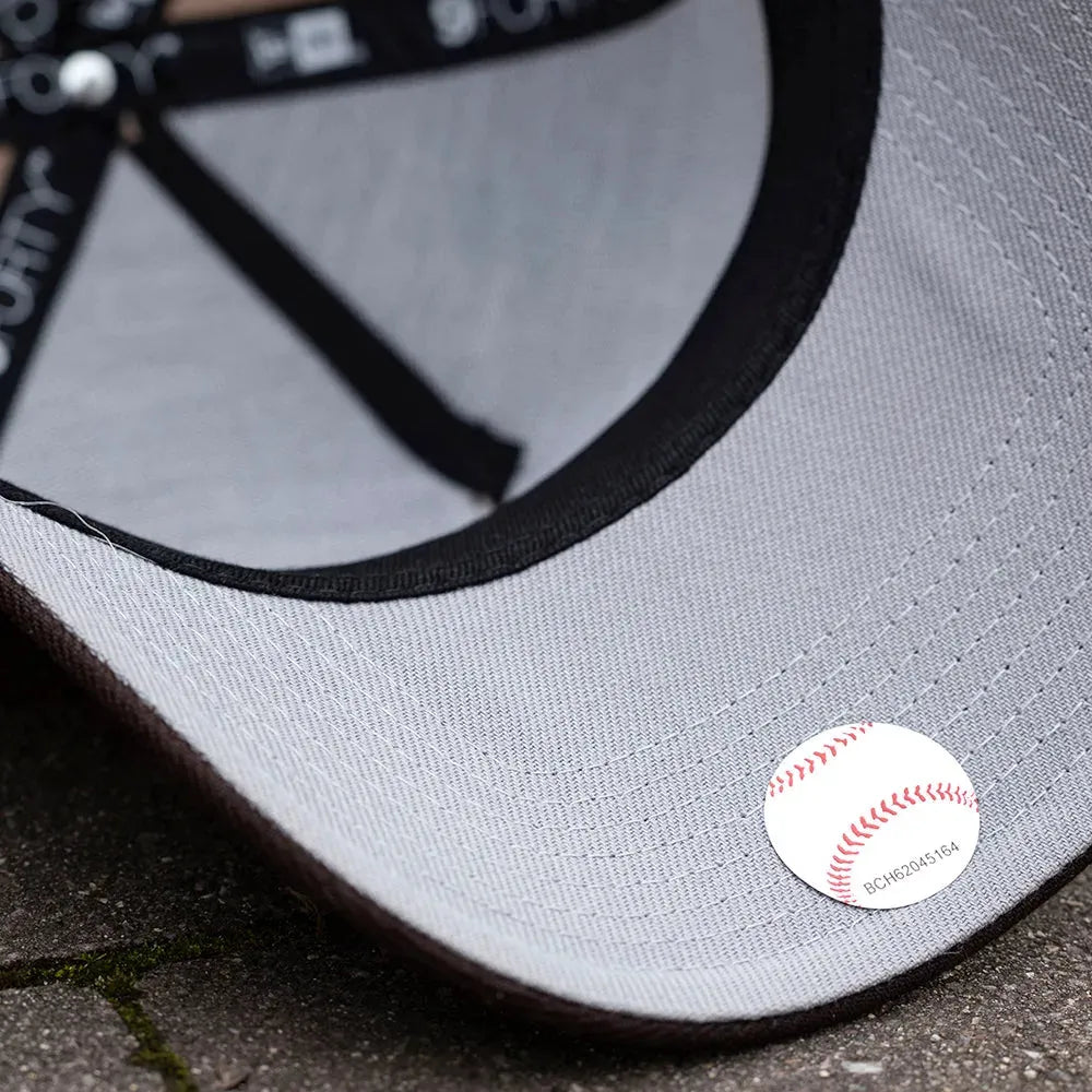 NEW ERA 9FORTY A-FRAME MLB NEW YORK YANKEES WORLD SERIES 1998 TWO TONE / GREY UV SNAPBACK - FAM