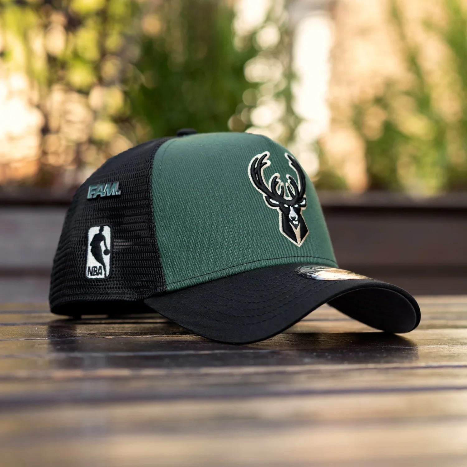 NEW ERA 9FORTY A-FRAME MLB MILWAUKEE BUCKS PINE GREEN / GRAY UV TRUCKER