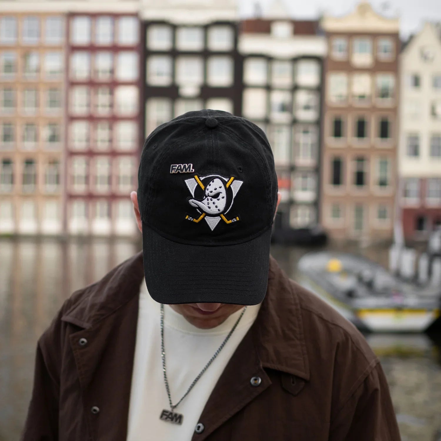 NEW ERA 9TWENTY NHL ANAHEIM DUCKS BLACK / GRAY UV CAP