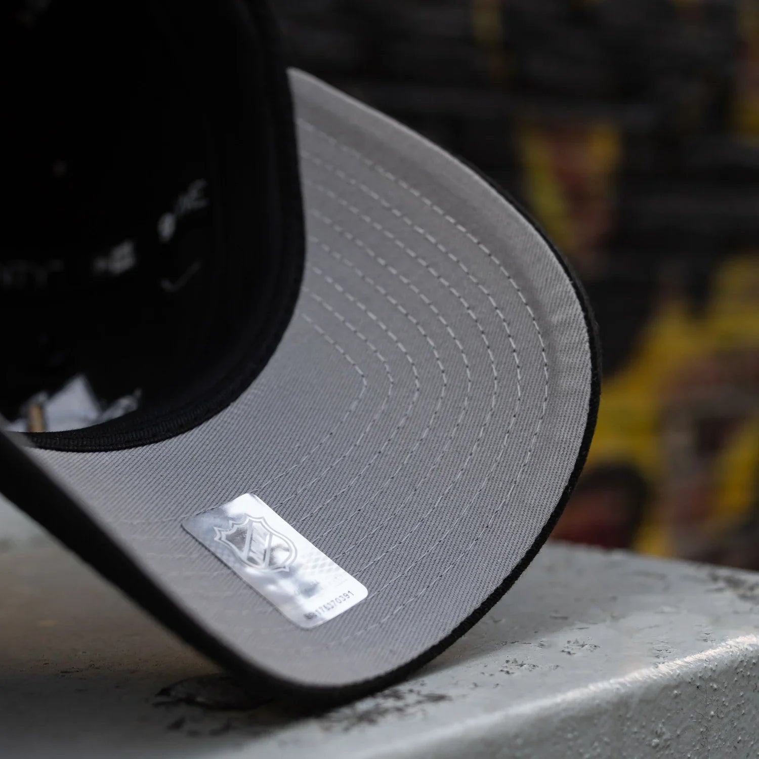 NEW ERA 9TWENTY NHL ANAHEIM DUCKS BLACK / GRAY UV CAP