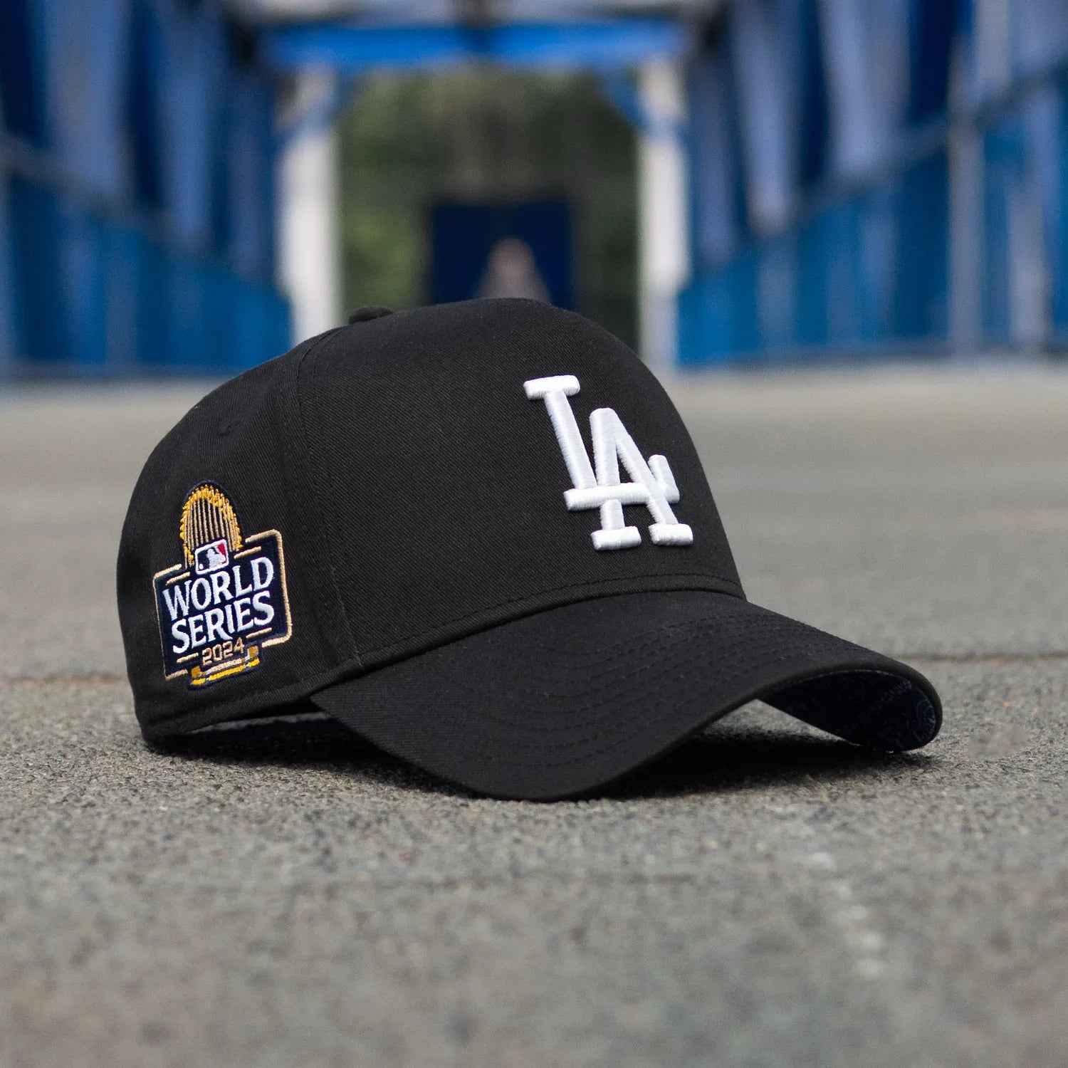 EXCLUSIVE 9FORTY A-FRAME LOS ANGELES DODGERS 2024 WORLD SERIES BLUE PAISLEY UV – NEW ERA CAP + BANDANA PIN