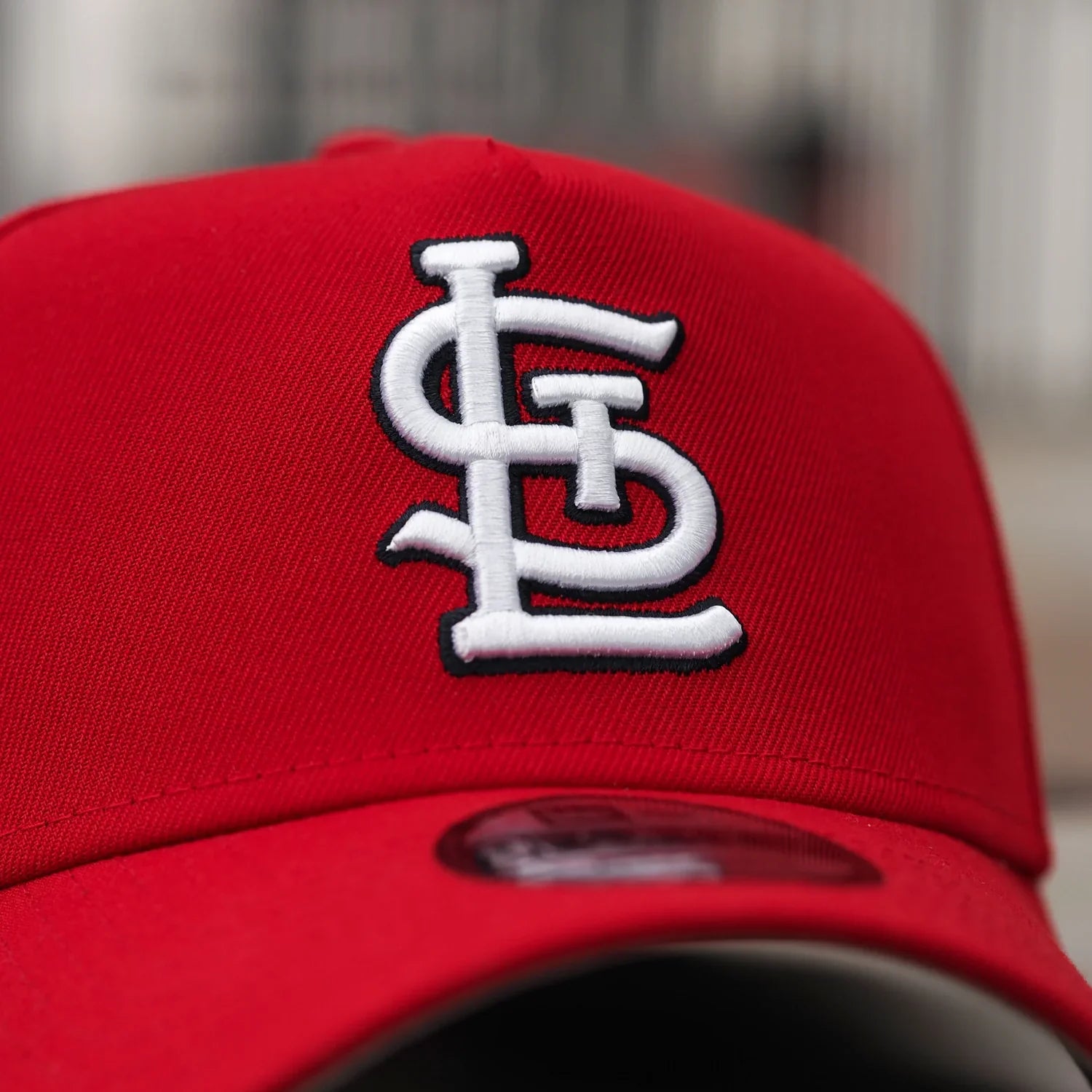 NEW ERA 9FORTY A-FRAME MLB ST. LOUIS CARDINALS BUSCH STADIUM SCARLET / GRAY UV SNAPBACK