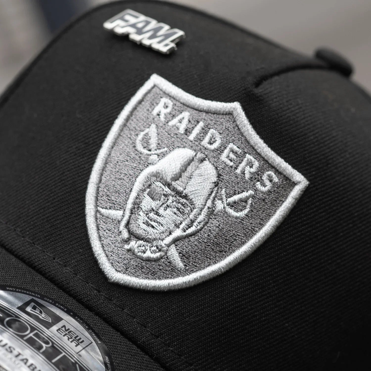 NEW ERA 9FORTY A-FRAME NFL LAS VEGAS RAIDERS BLACK / GRAY UV SNAPBACK