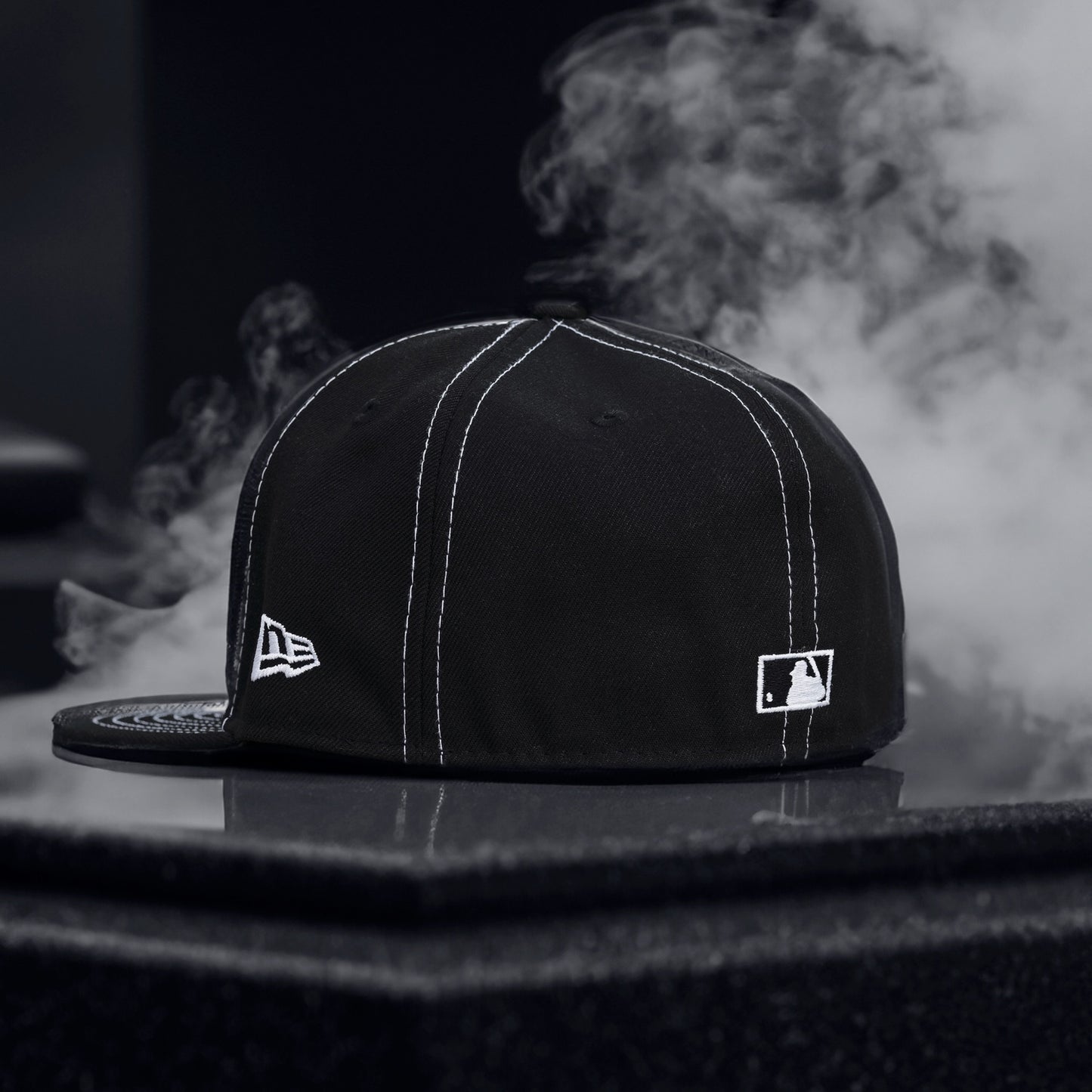 NEW ERA 59FIFTY MLB HOUSTON ASTROS 45TH ANNIVERSARY BLACK / GREY UV FITTED CAP + SUGAR SKULL PIN