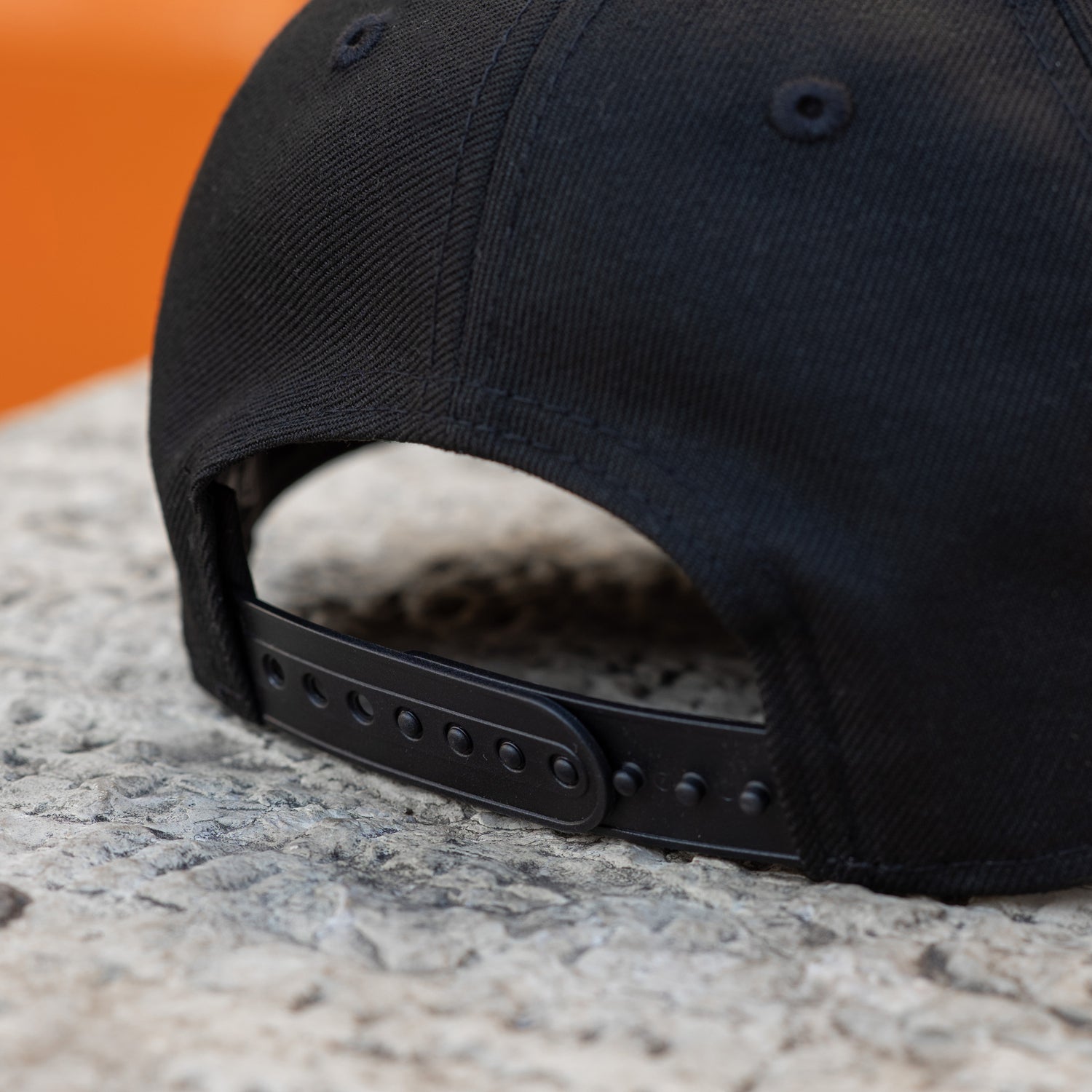 NEW YORK KNICKS NBA SCARLET BLACK KELLY GREEN UV / NEW ERA 9FORTY A-FRAME